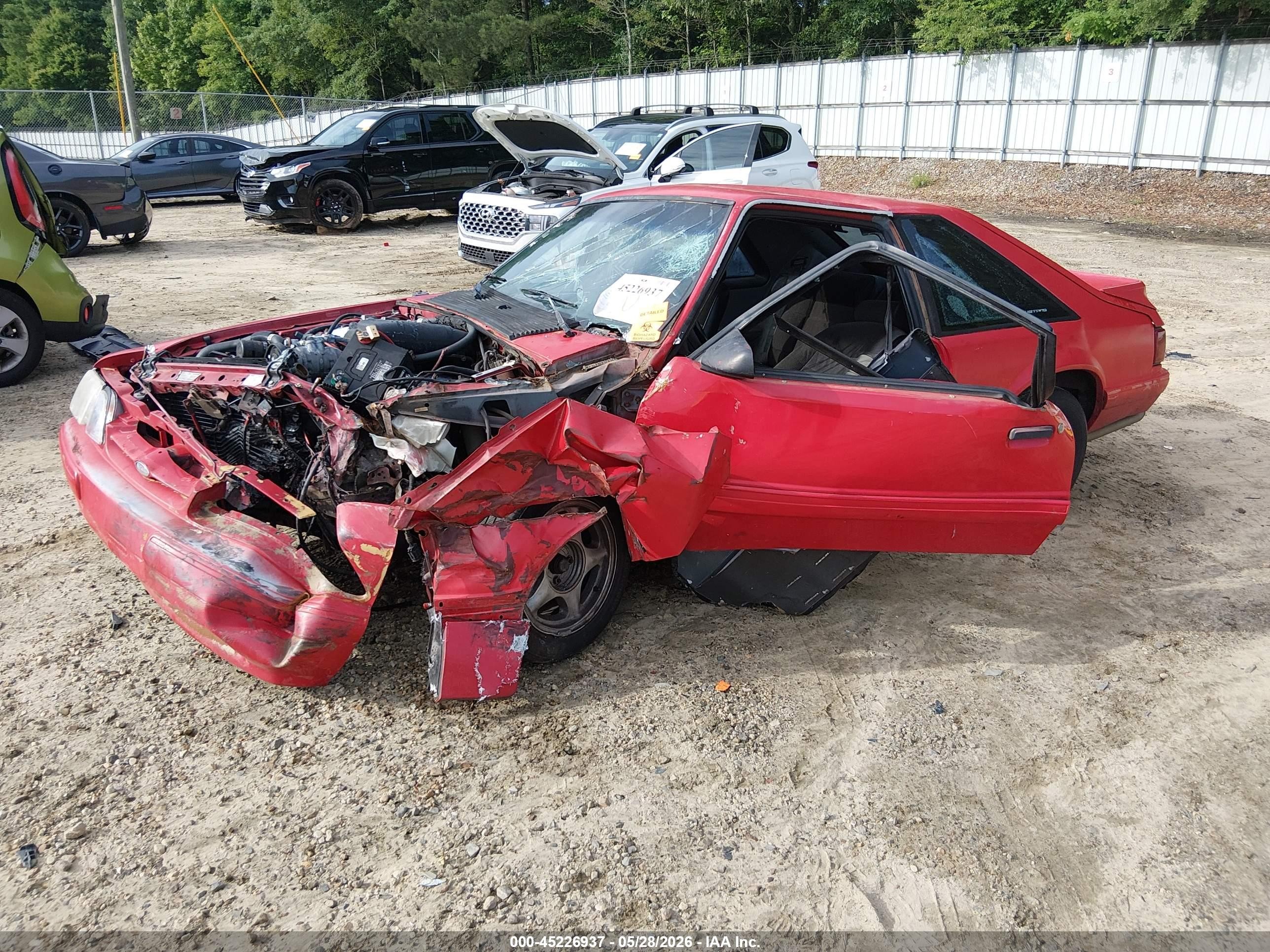 1990 Ford Mustang Lx Красный vin: 1FACP41E2LF137491