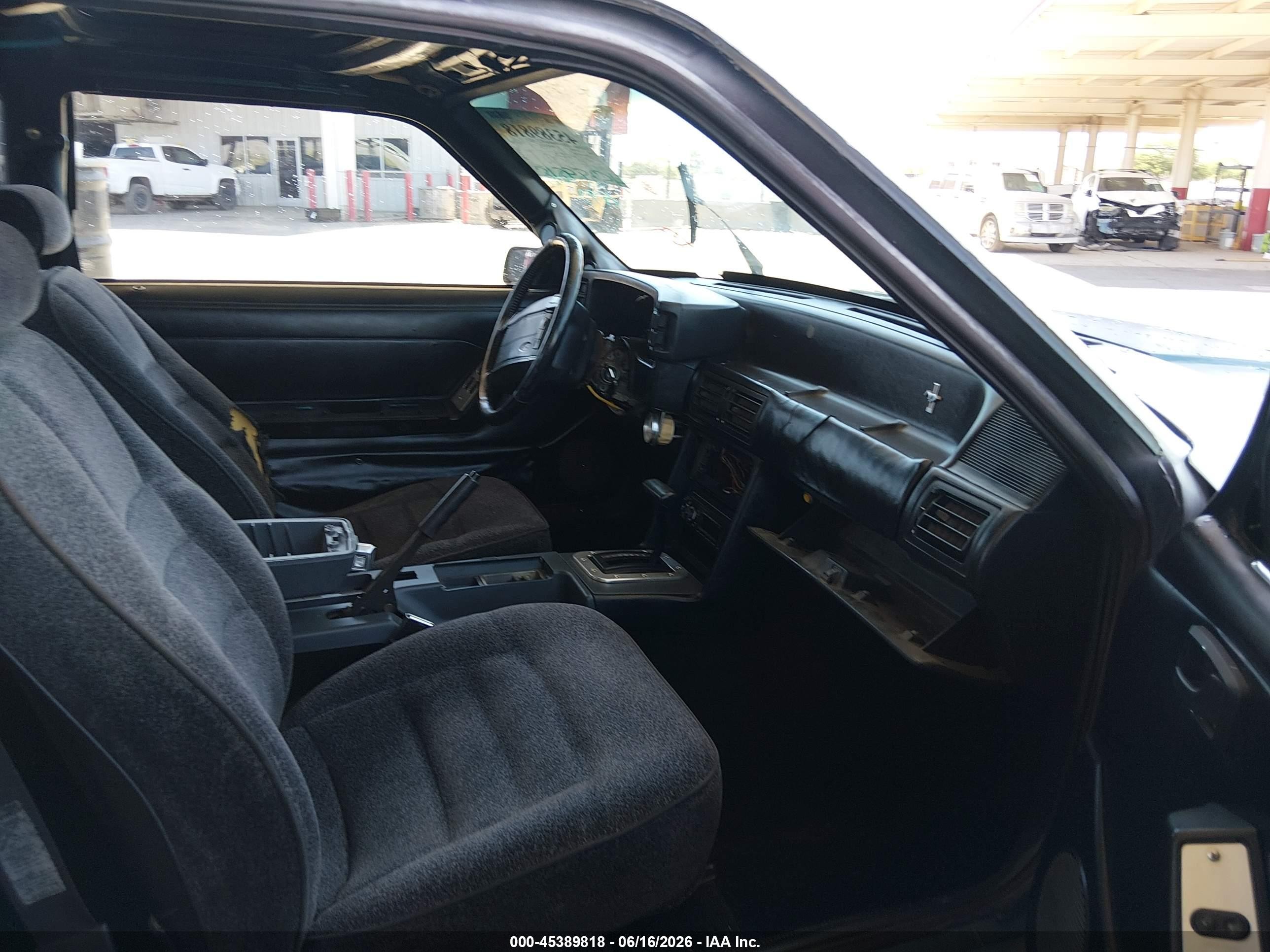 1993 Ford Mustang Lx Белый vin: 1FACP41E5PF215851