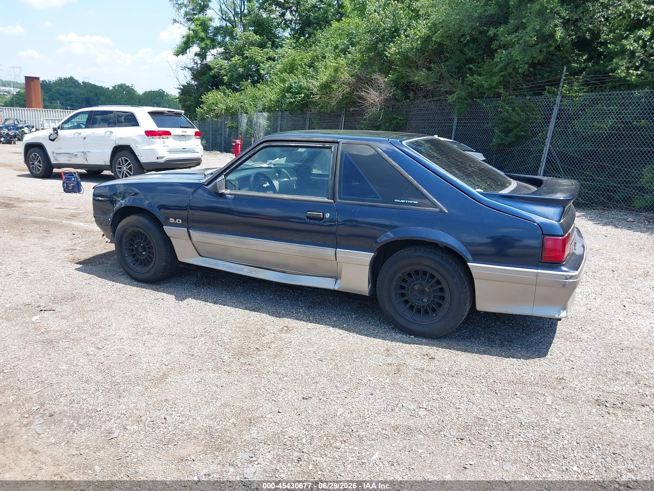 1990 Ford Mustang Gt/cobra Gt Blue vin: 1FACP42E4LF219768