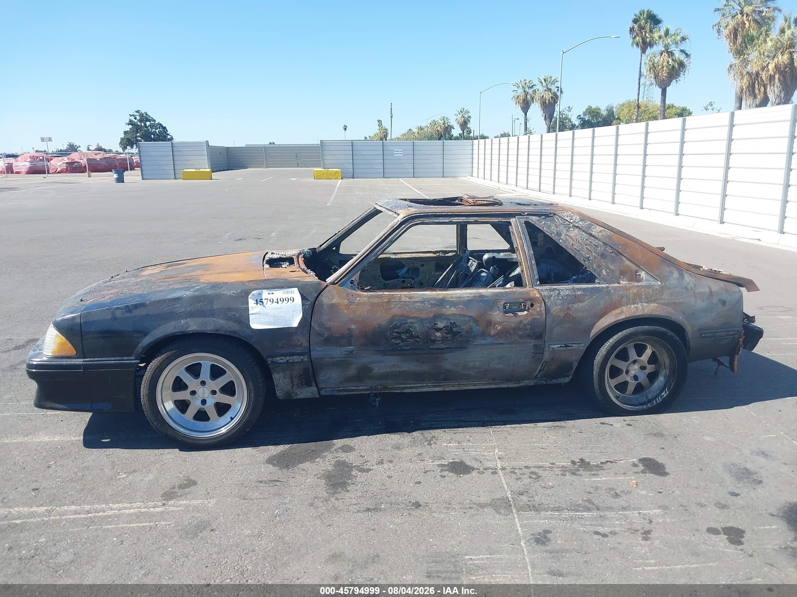 1990 Ford Mustang Gt/cobra Gt Black vin: 1FACP42E6LF150405