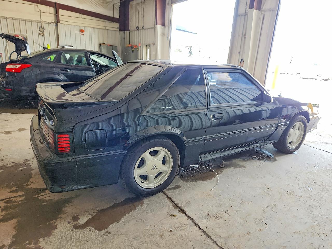 1992 Ford Mustang Gt Black vin: 1FACP42E9NF142382