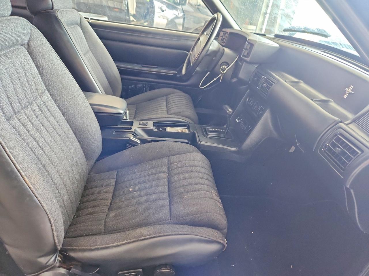 1992 Ford Mustang Gt Black vin: 1FACP42E9NF142382