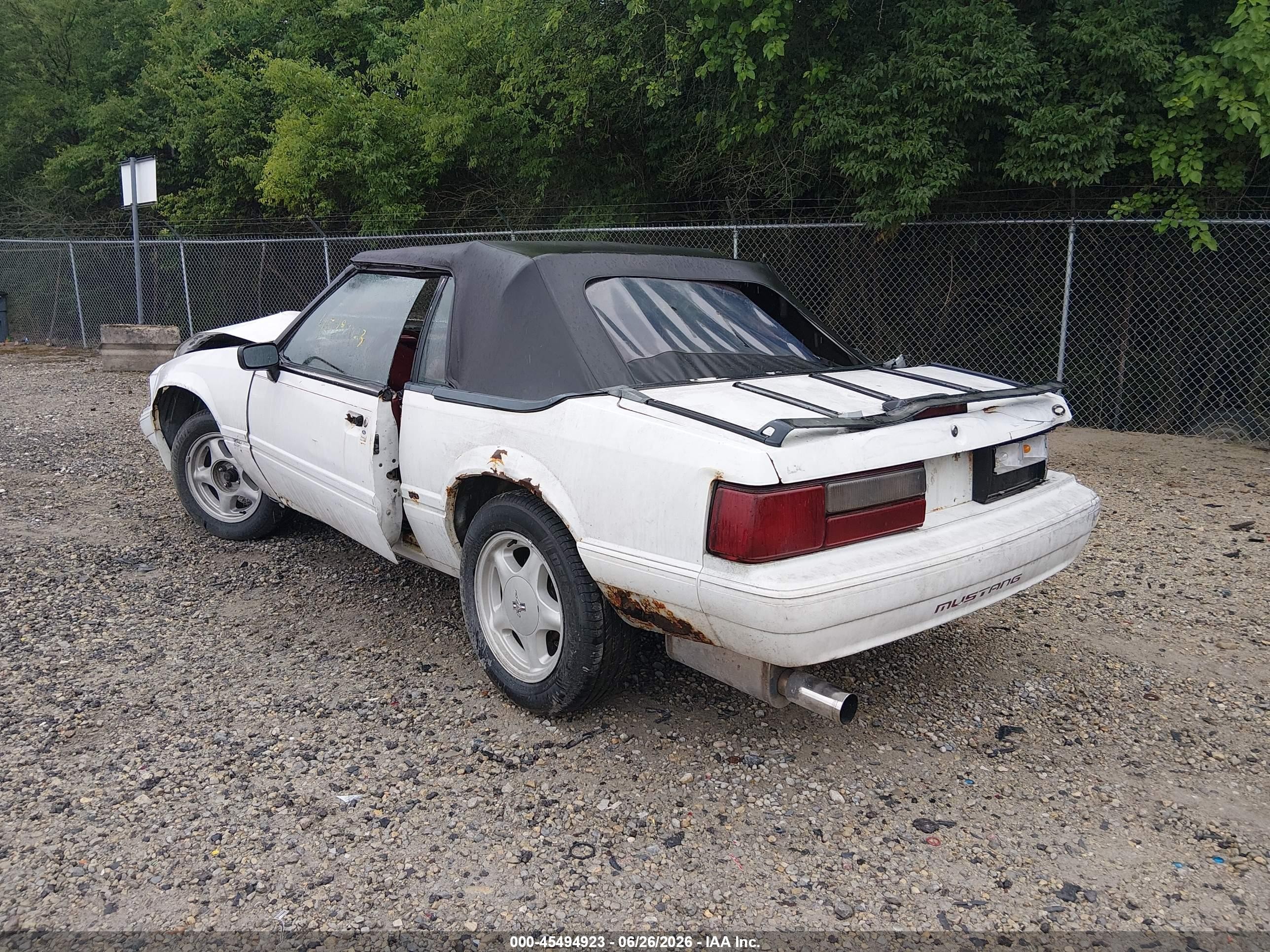 1992 Ford Mustang Lx White vin: 1FACP44M6NF123938