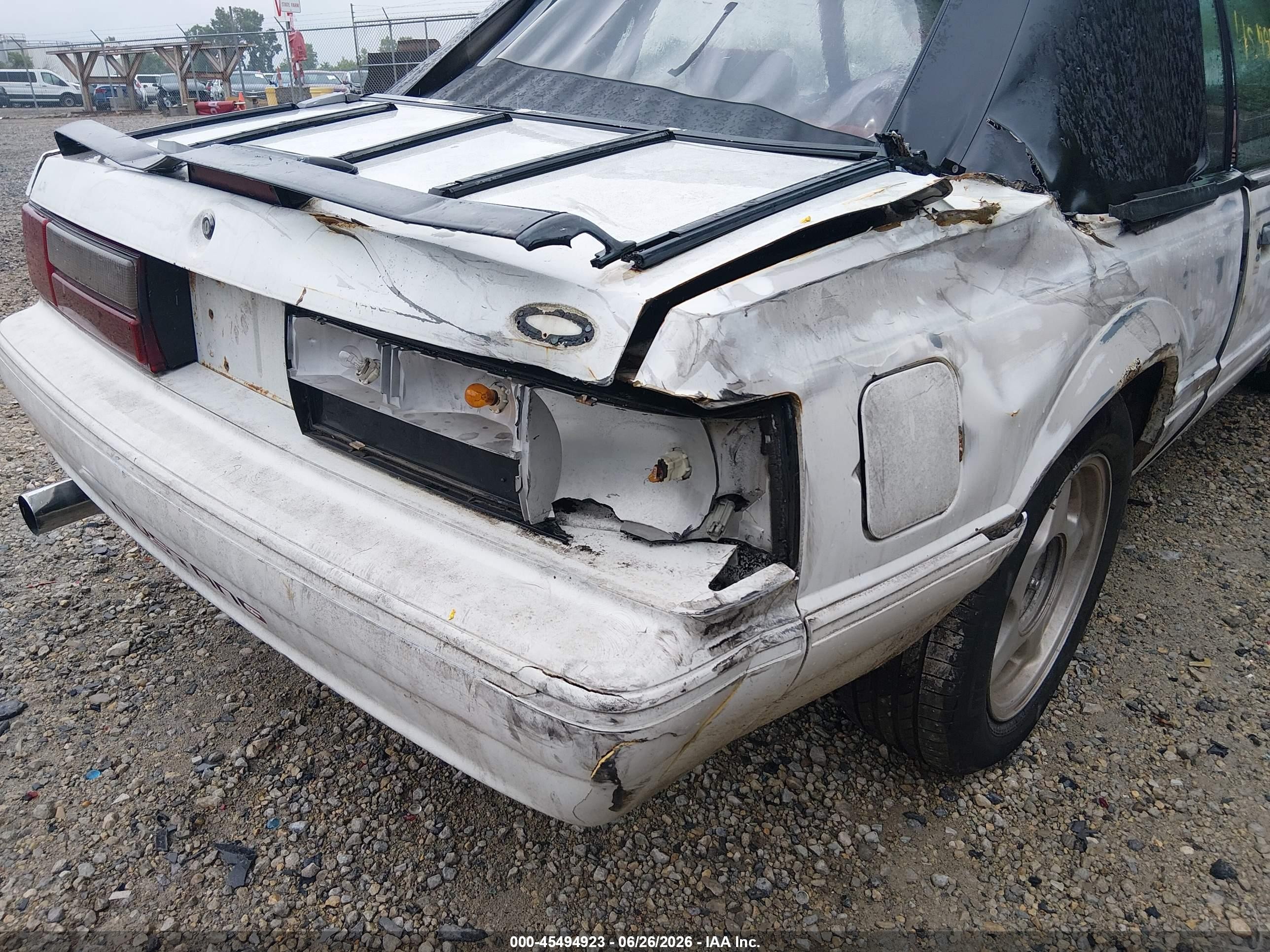 1992 Ford Mustang Lx White vin: 1FACP44M6NF123938