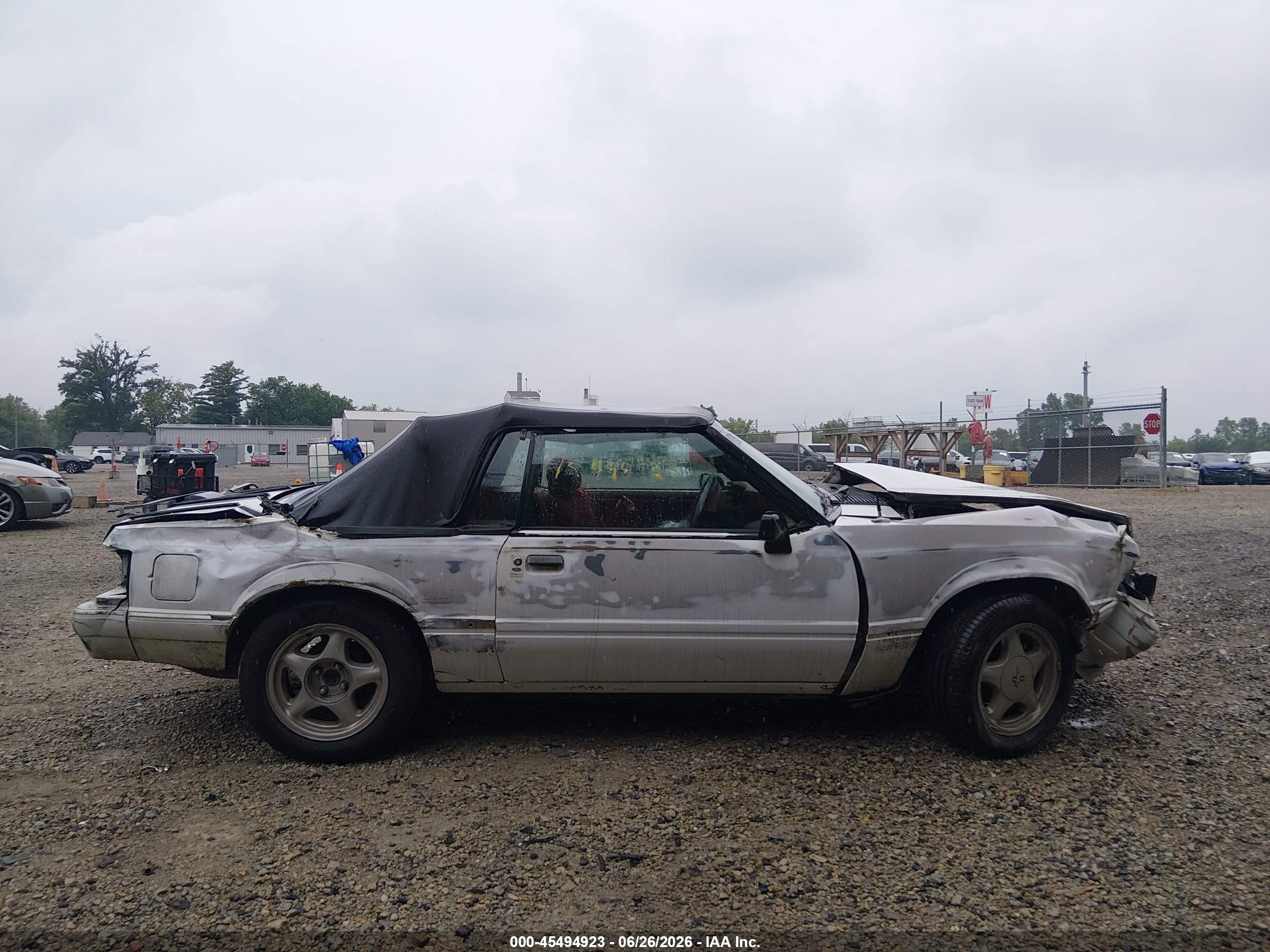 1992 Ford Mustang Lx White vin: 1FACP44M6NF123938