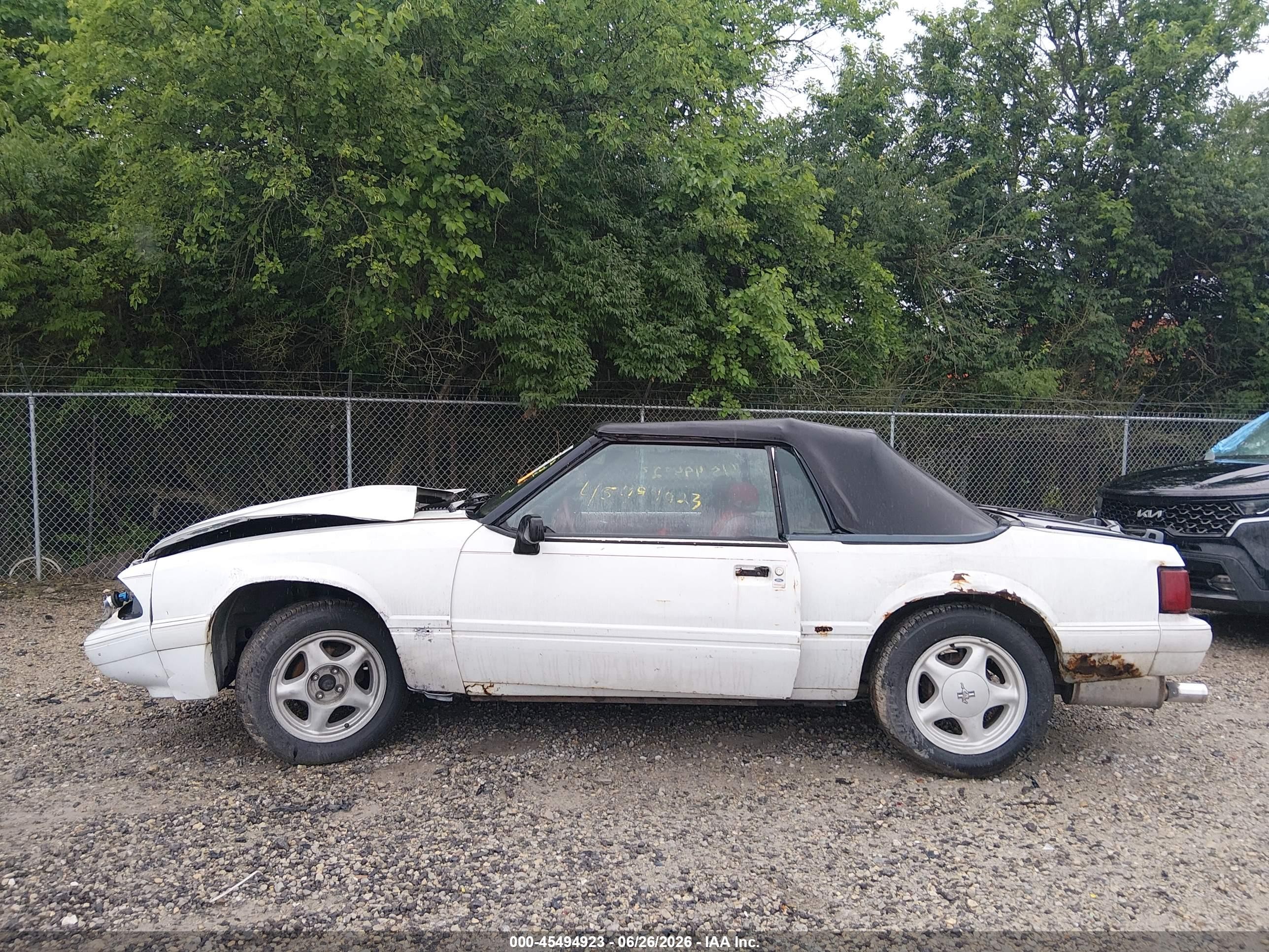 1992 Ford Mustang Lx White vin: 1FACP44M6NF123938