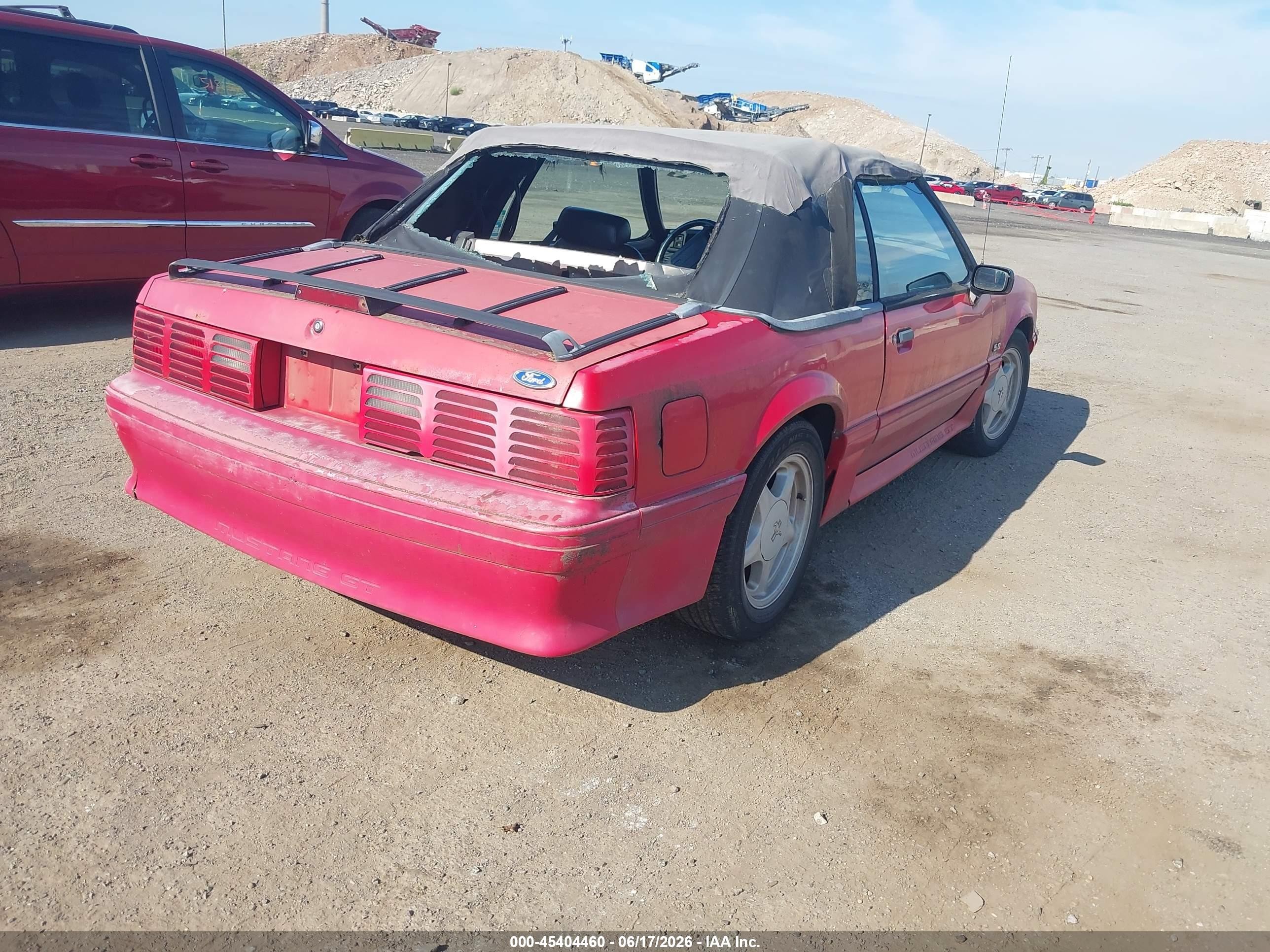 1992 Ford Mustang Gt/cobra Gt Red vin: 1FACP45E4NF152135