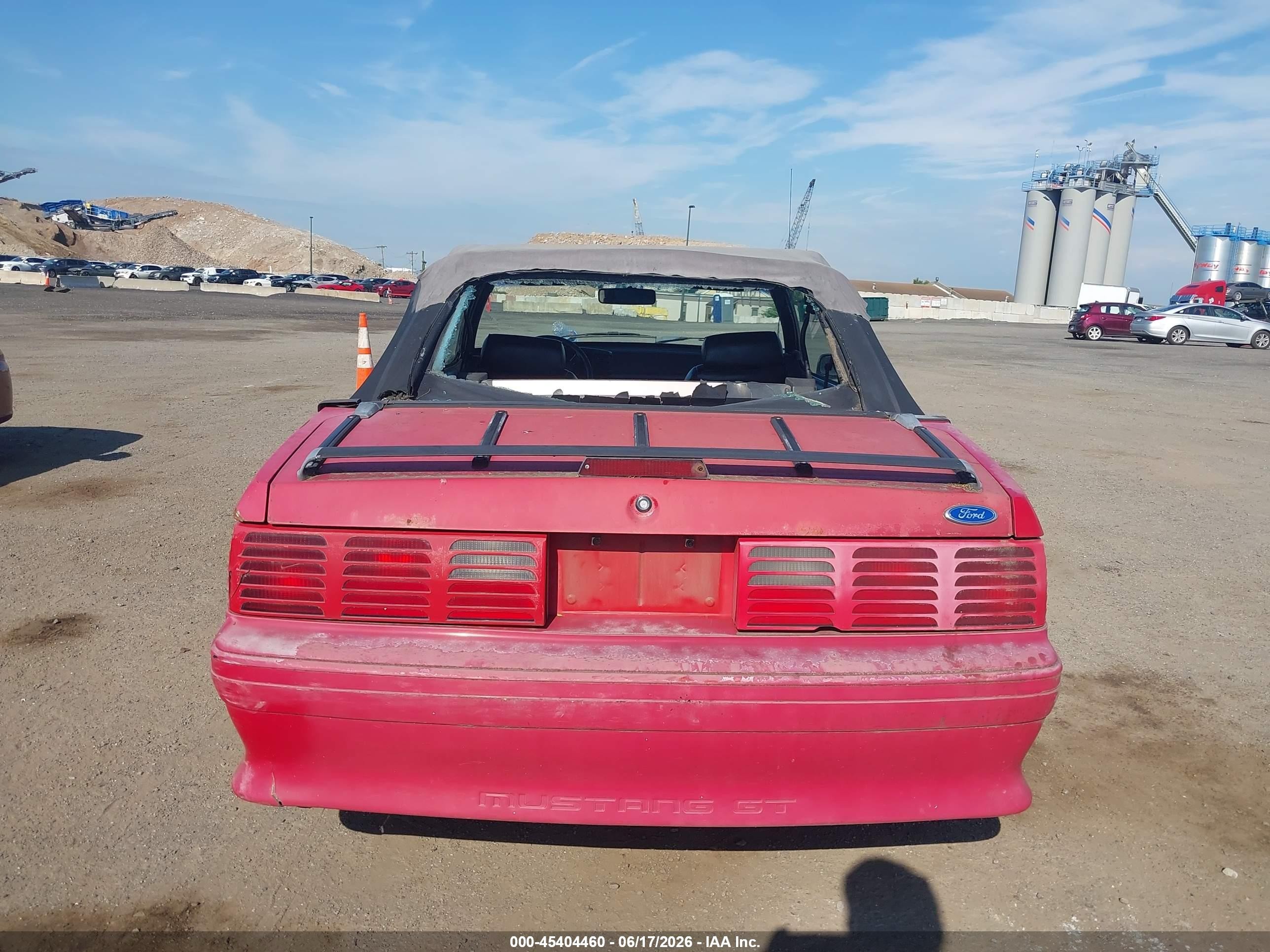 1992 Ford Mustang Gt/cobra Gt Red vin: 1FACP45E4NF152135