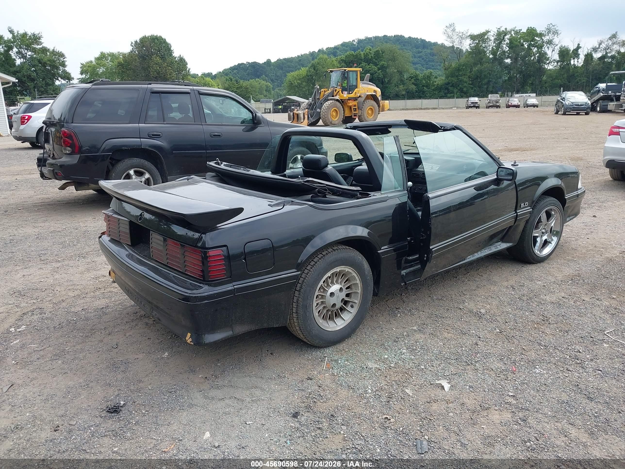 1990 Ford Mustang Gt/cobra Gt Black vin: 1FACP45E6LF173548