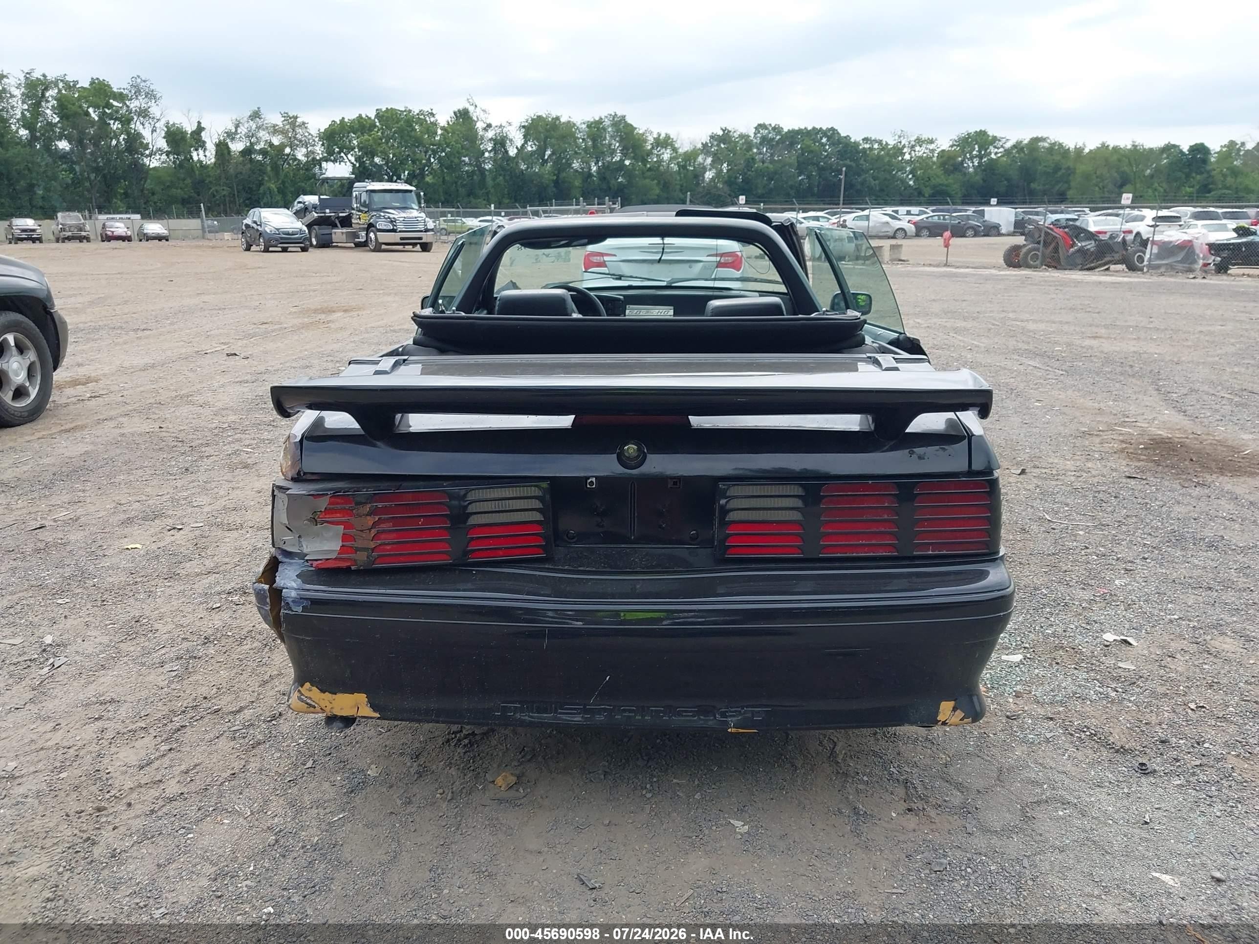 1990 Ford Mustang Gt/cobra Gt Black vin: 1FACP45E6LF173548