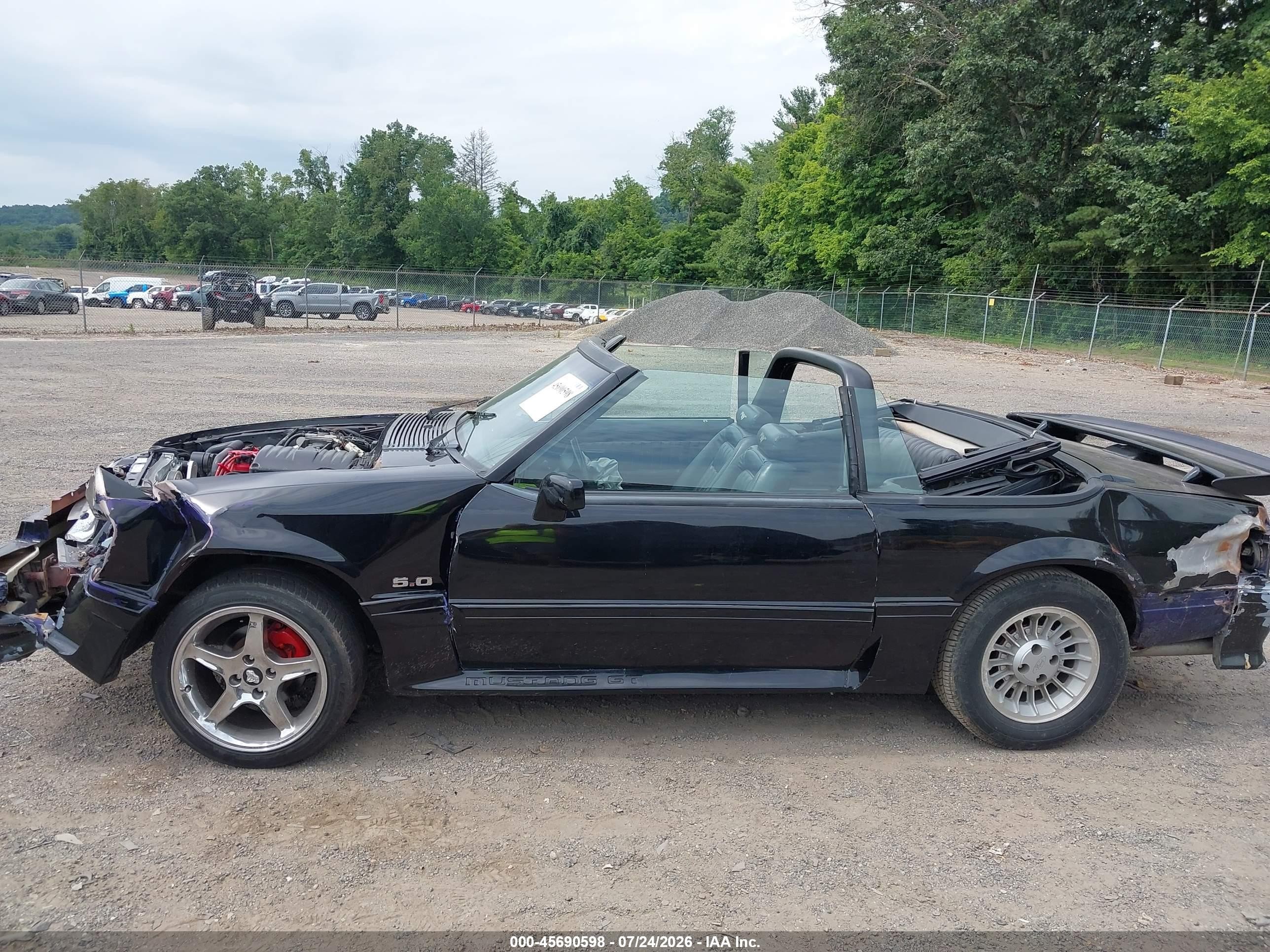 1990 Ford Mustang Gt/cobra Gt Black vin: 1FACP45E6LF173548
