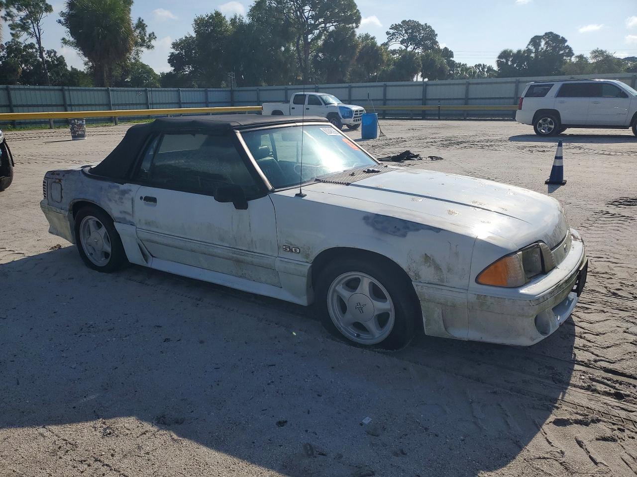 1990 Ford Mustang Gt Белый vin: 1FACP45E9LF159966