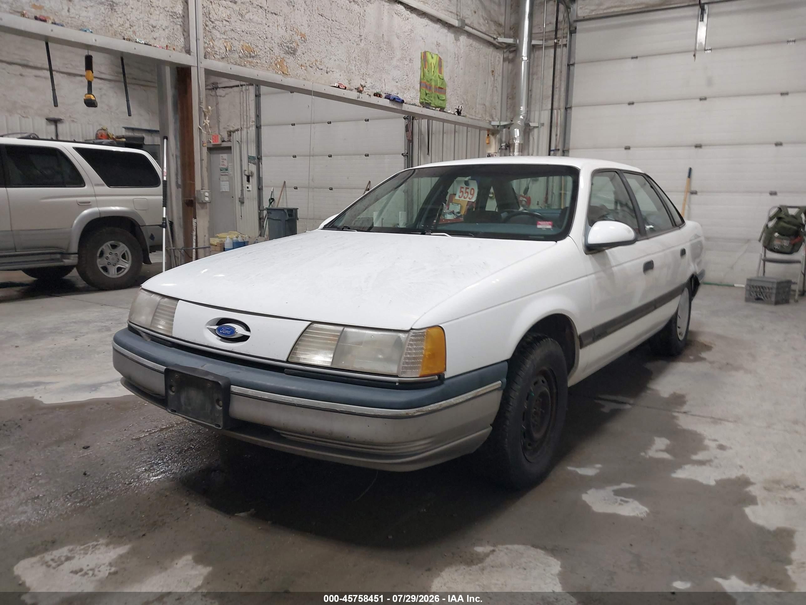 1990 Ford Taurus L White vin: 1FACP50U7LG178935