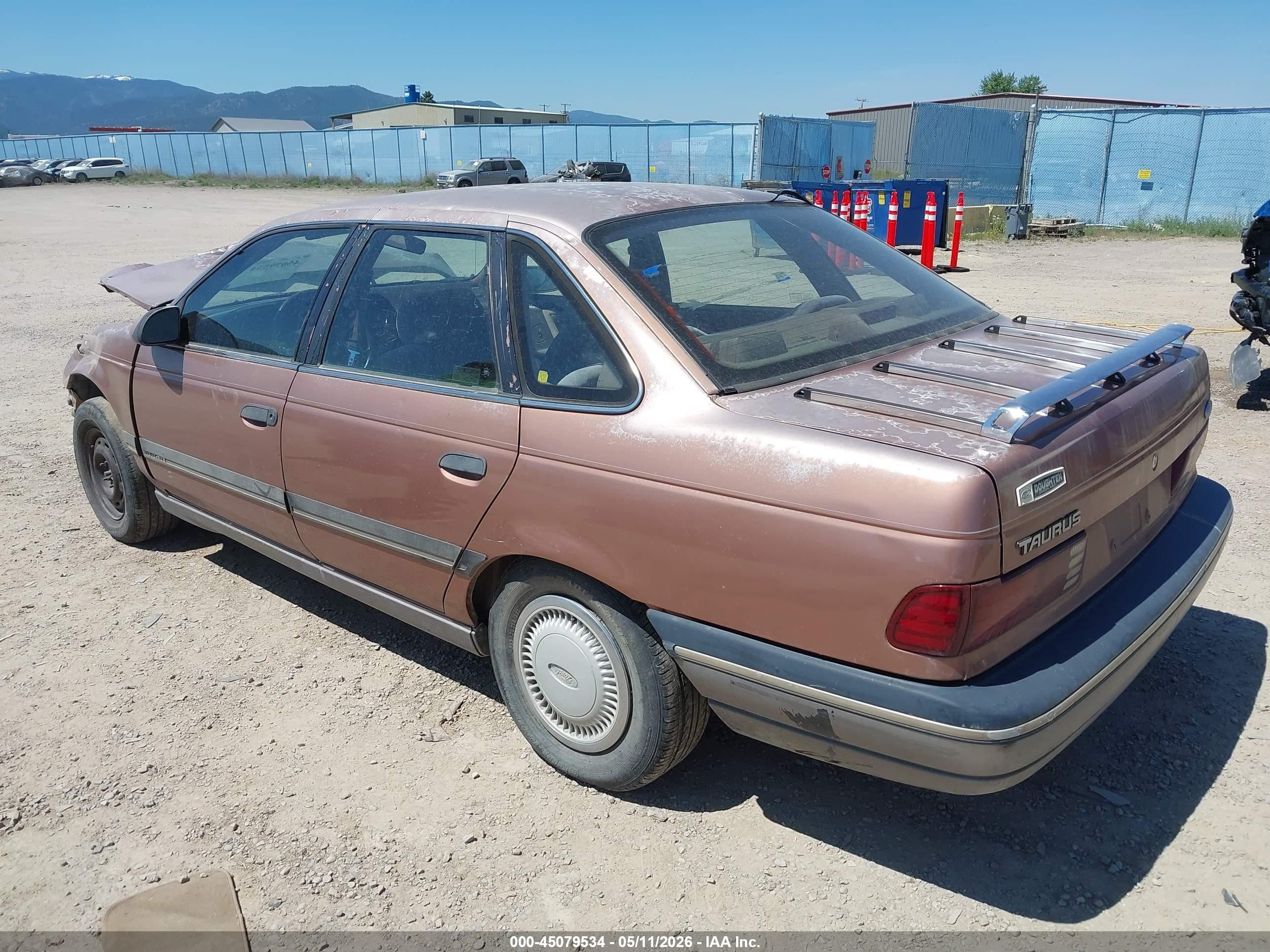 1990 Ford Taurus Gl Brown vin: 1FACP52U2LG112323