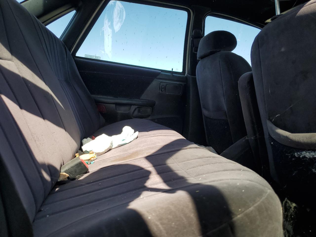 1992 Ford Taurus Gl Silver vin: 1FACP52U2NG210769