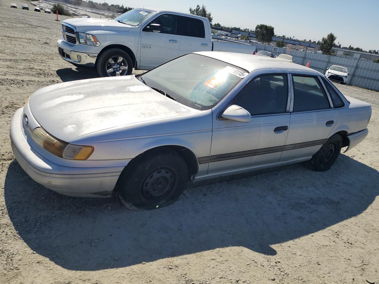 1992 Ford Taurus Gl Silver vin: 1FACP52U2NG210769