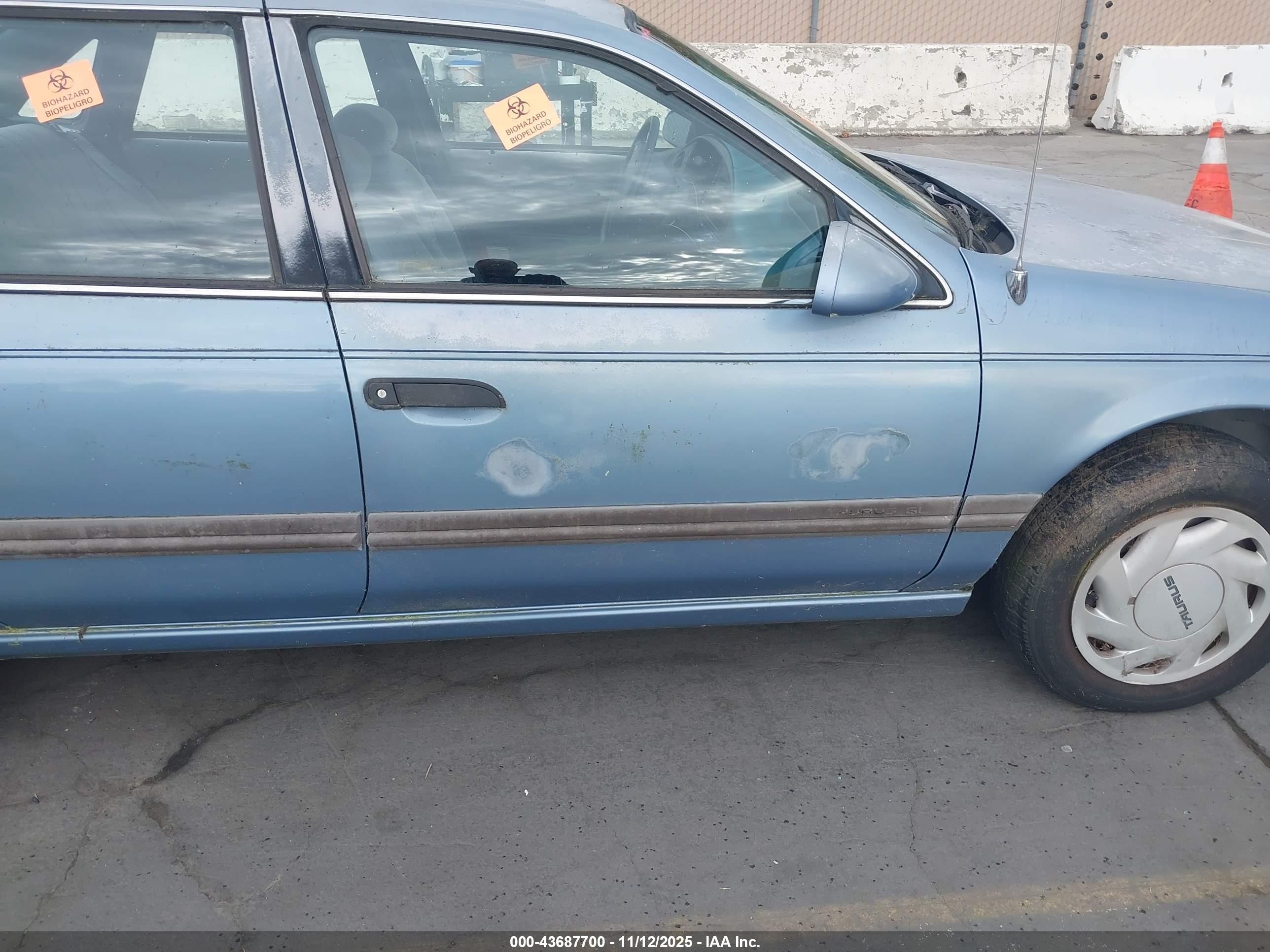 1992 Ford Taurus Gl Blue vin: 1FACP52U4NG186331