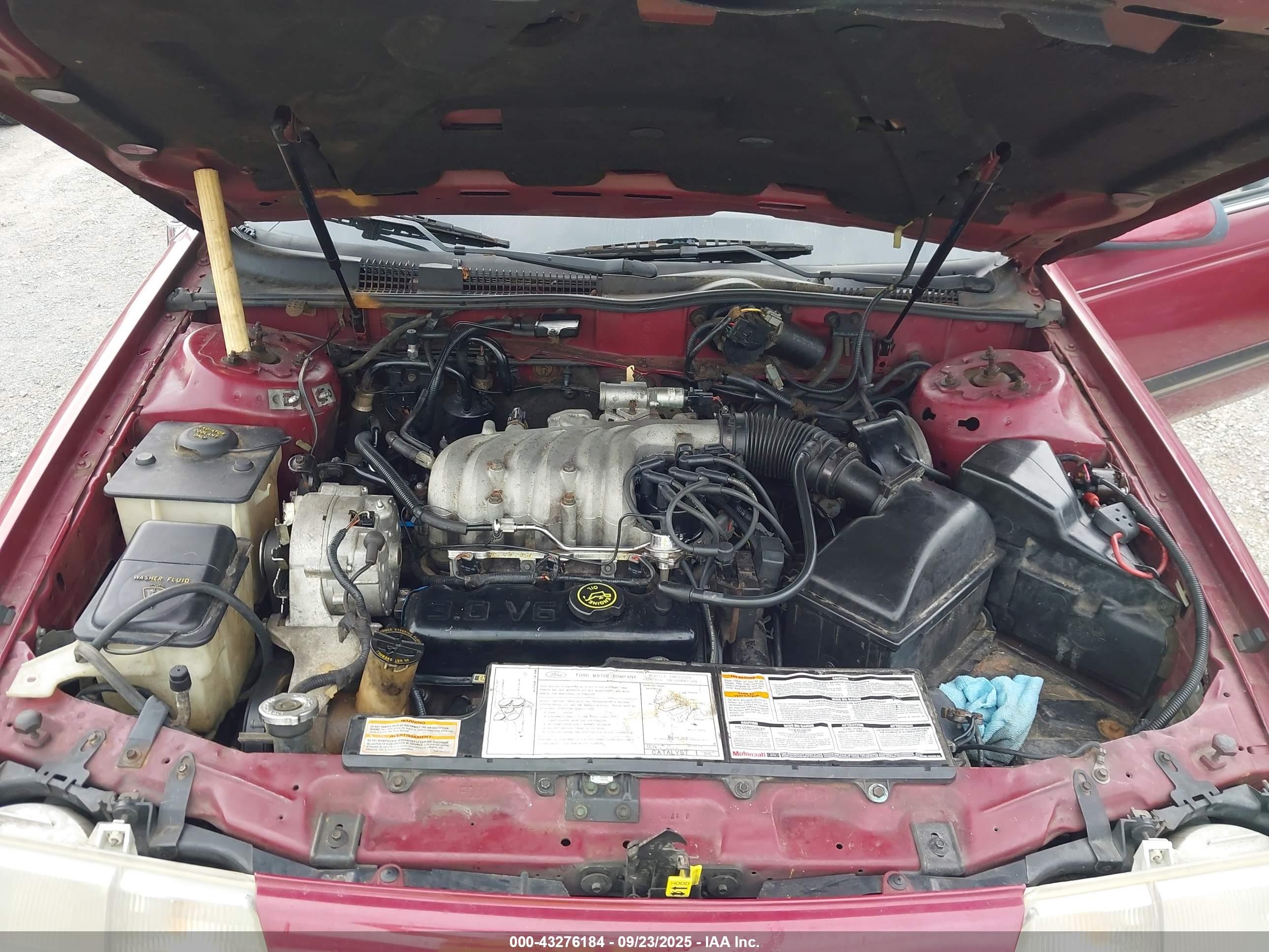 1990 Ford Taurus Gl Red vin: 1FACP52U8LA234767