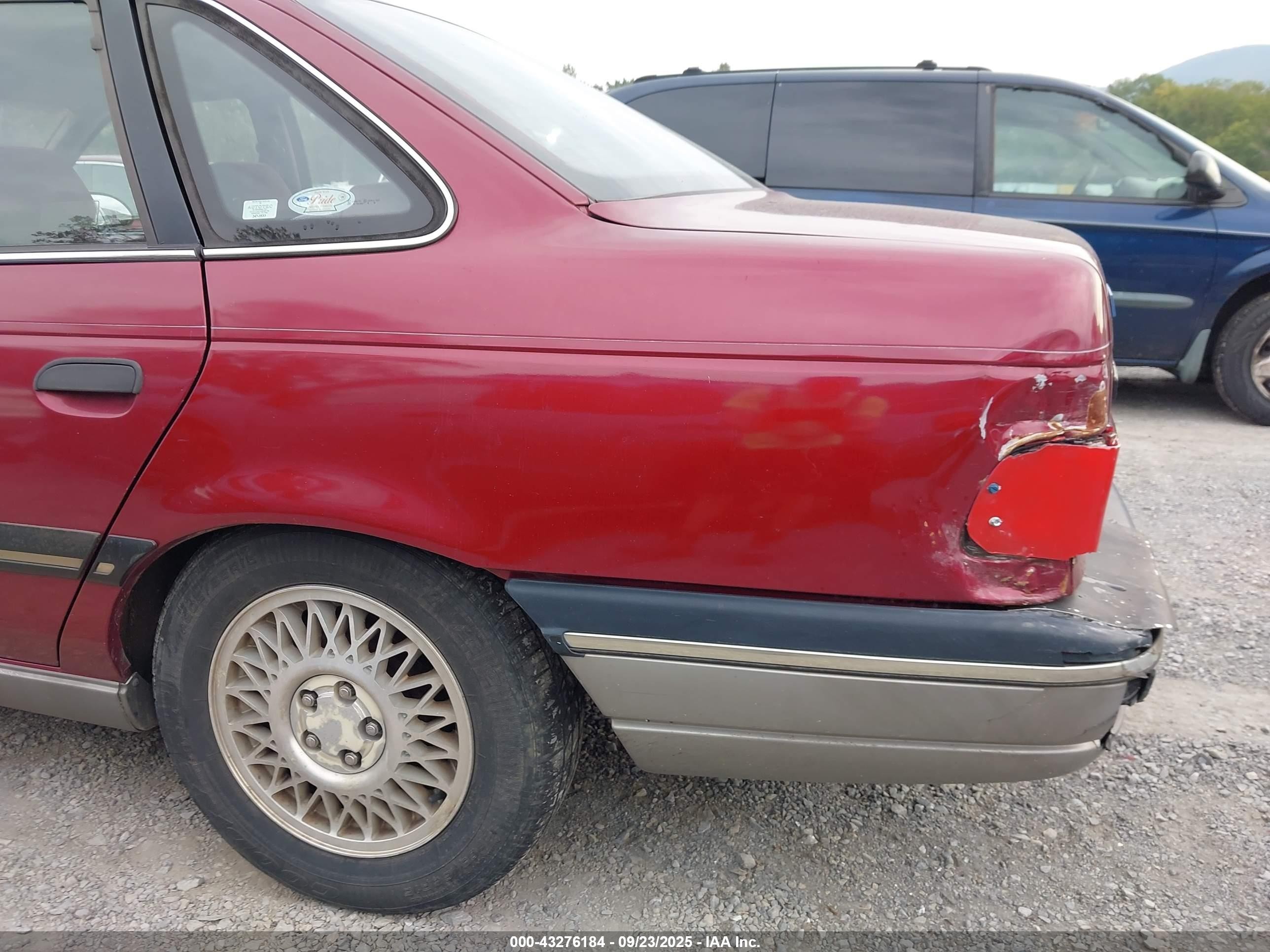 1990 Ford Taurus Gl Red vin: 1FACP52U8LA234767