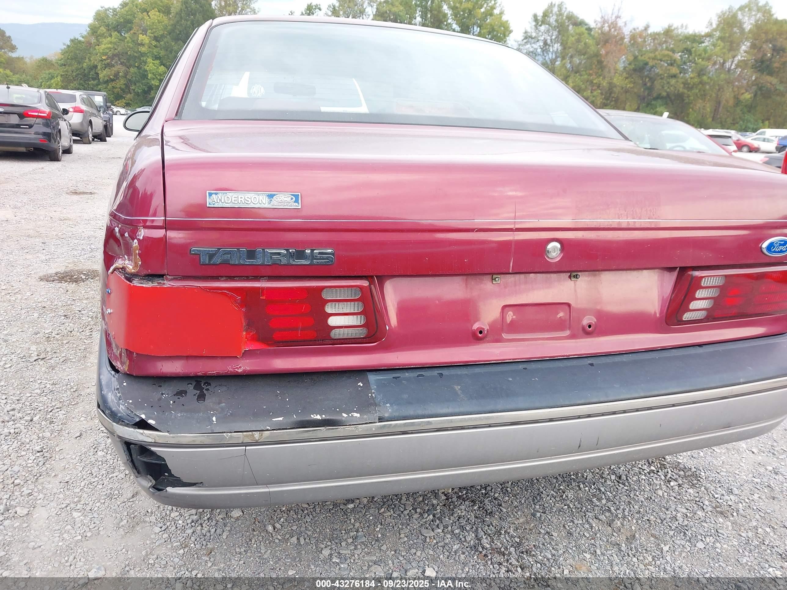 1990 Ford Taurus Gl Red vin: 1FACP52U8LA234767