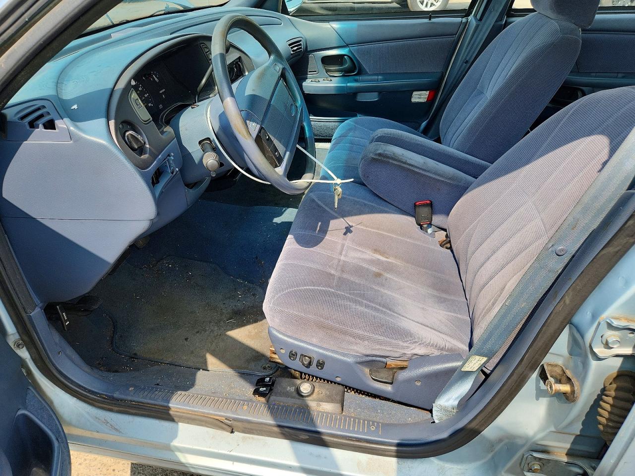 1993 Ford Taurus Gl Blue vin: 1FACP52U8PA292299