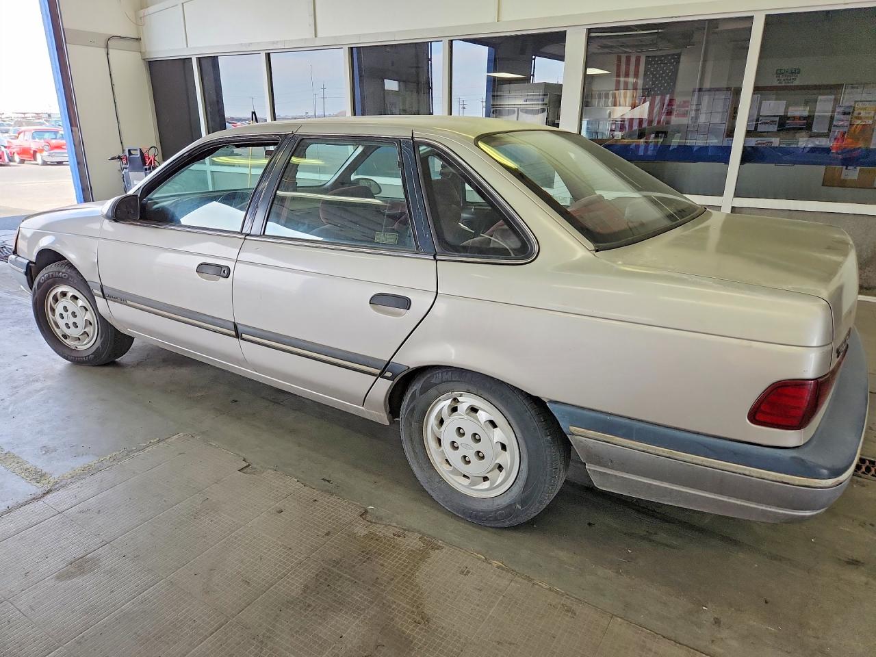 1990 Ford Taurus Gl Tan vin: 1FACP52U9LG262199