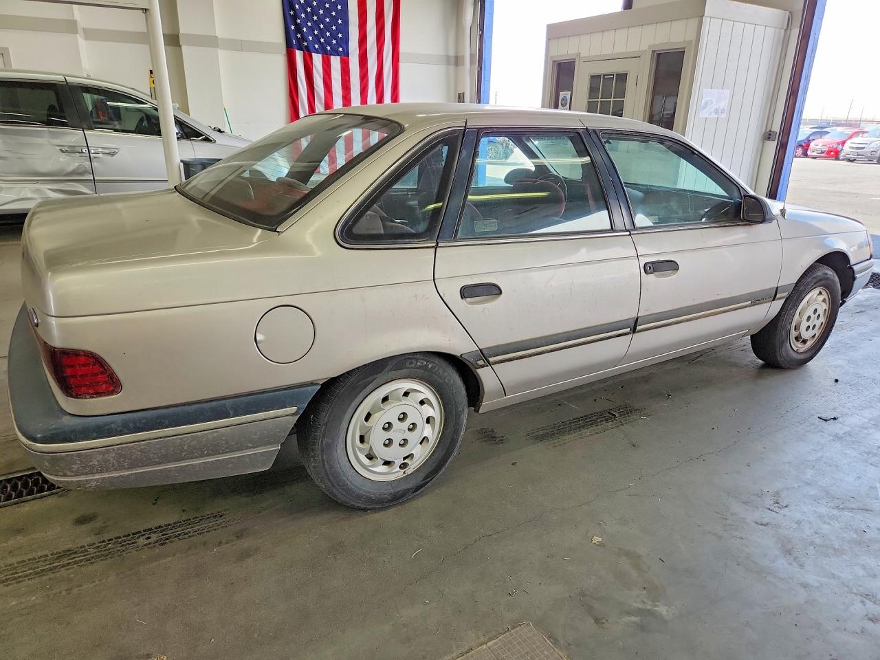 1990 Ford Taurus Gl Tan vin: 1FACP52U9LG262199