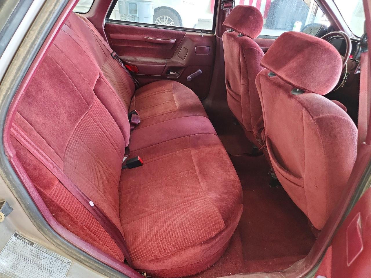 1990 Ford Taurus Gl Tan vin: 1FACP52U9LG262199