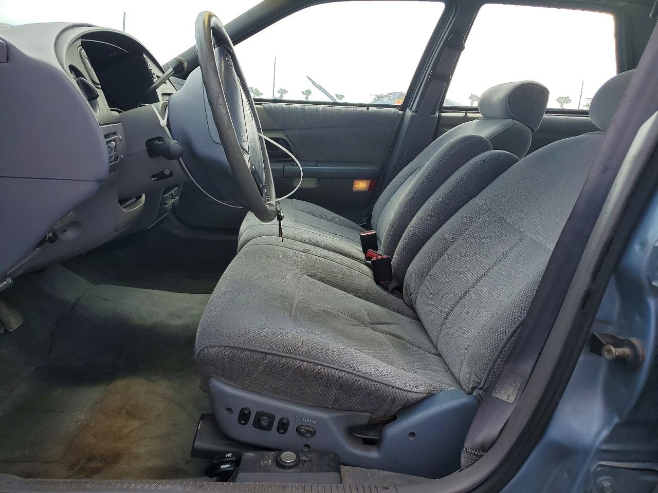 1992 Ford Taurus Lx Blue vin: 1FACP5347NG135212