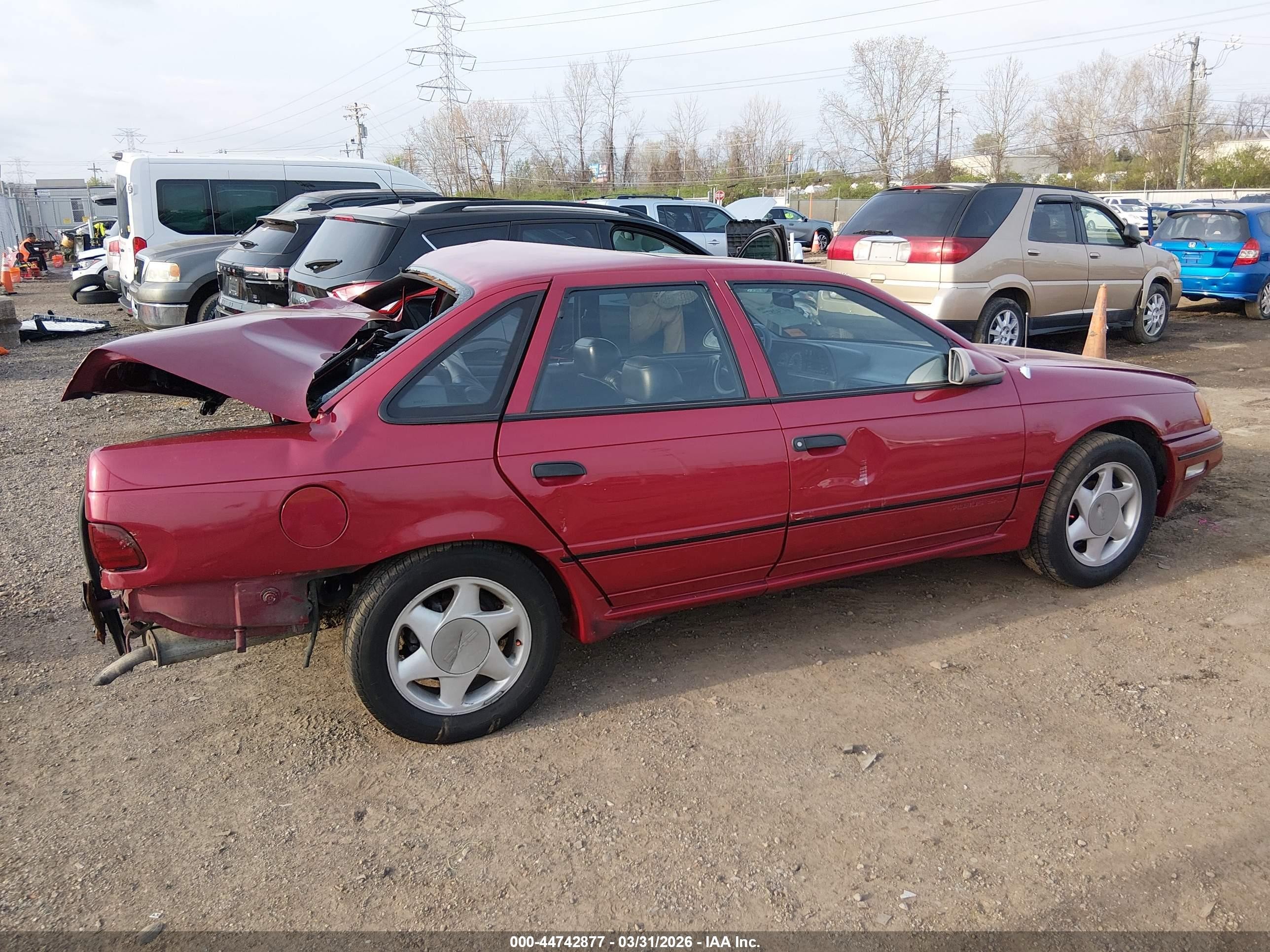 1990 Ford Taurus Sho Red vin: 1FACP54Y0LA234293