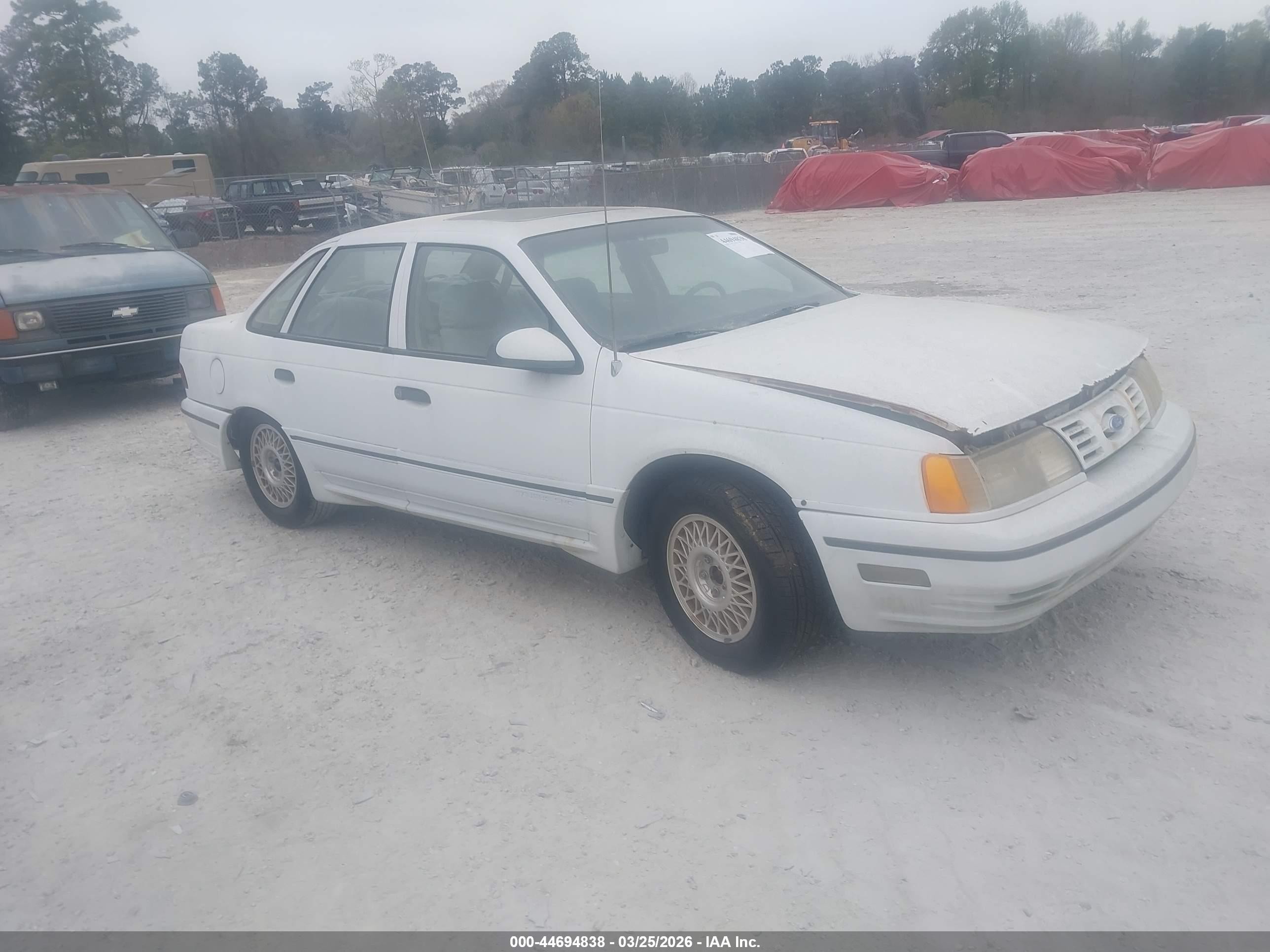 1990 Ford Taurus Sho White vin: 1FACP54Y4LA261061