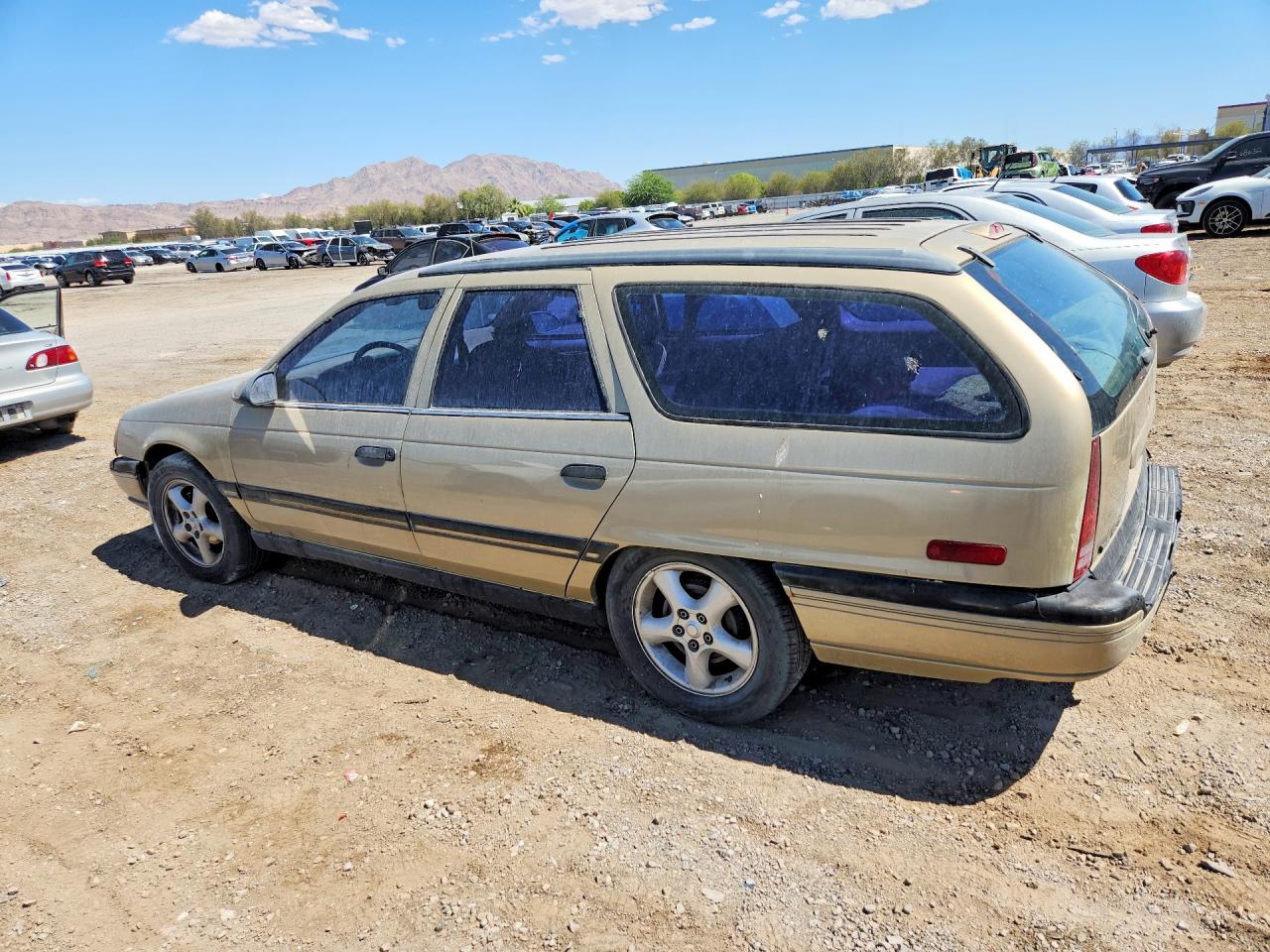 1990 Ford Taurus Gl Золотой vin: 1FACP5745LG254707