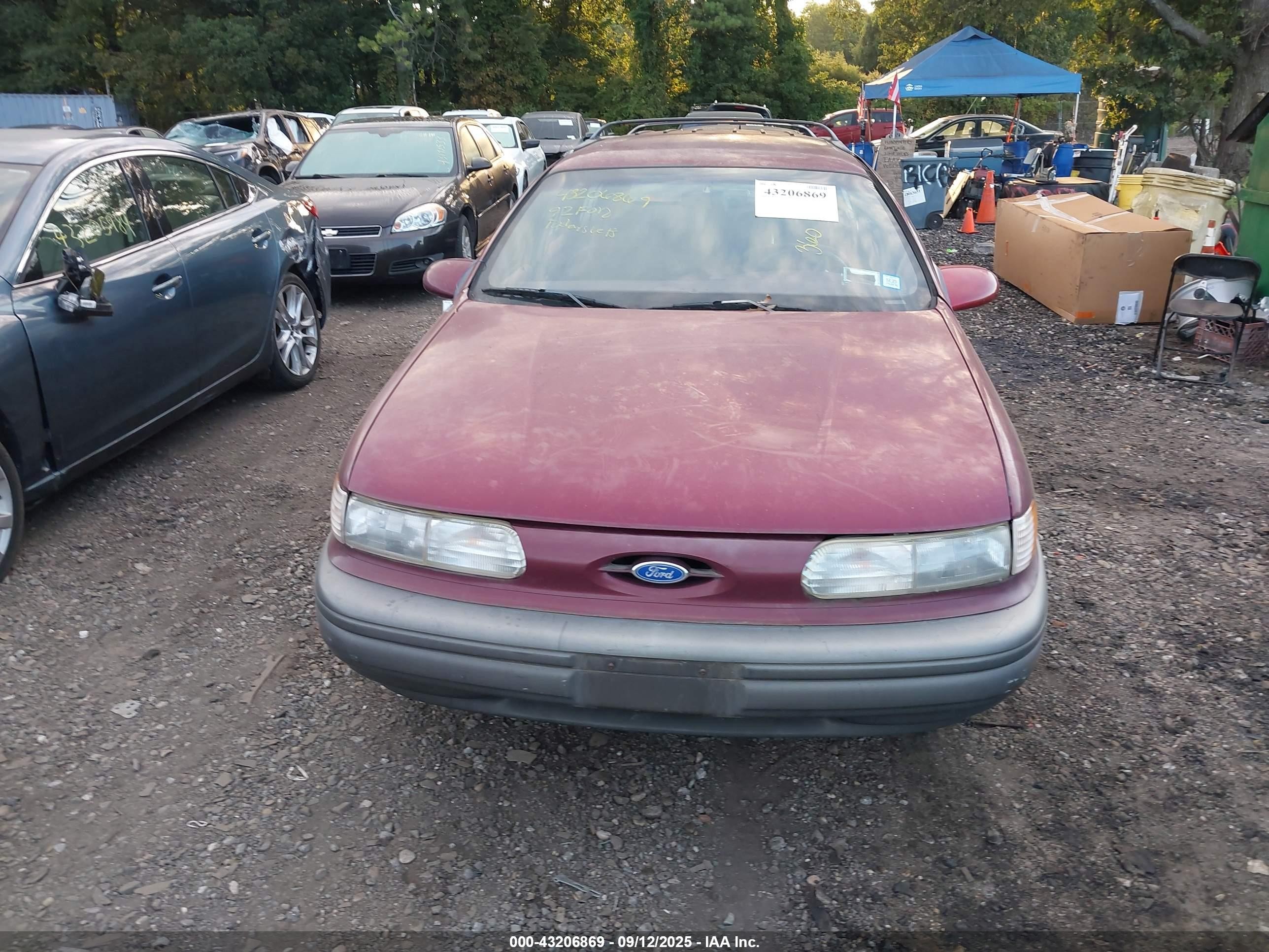 1992 Ford Taurus Gl Red vin: 1FACP5745NA246175