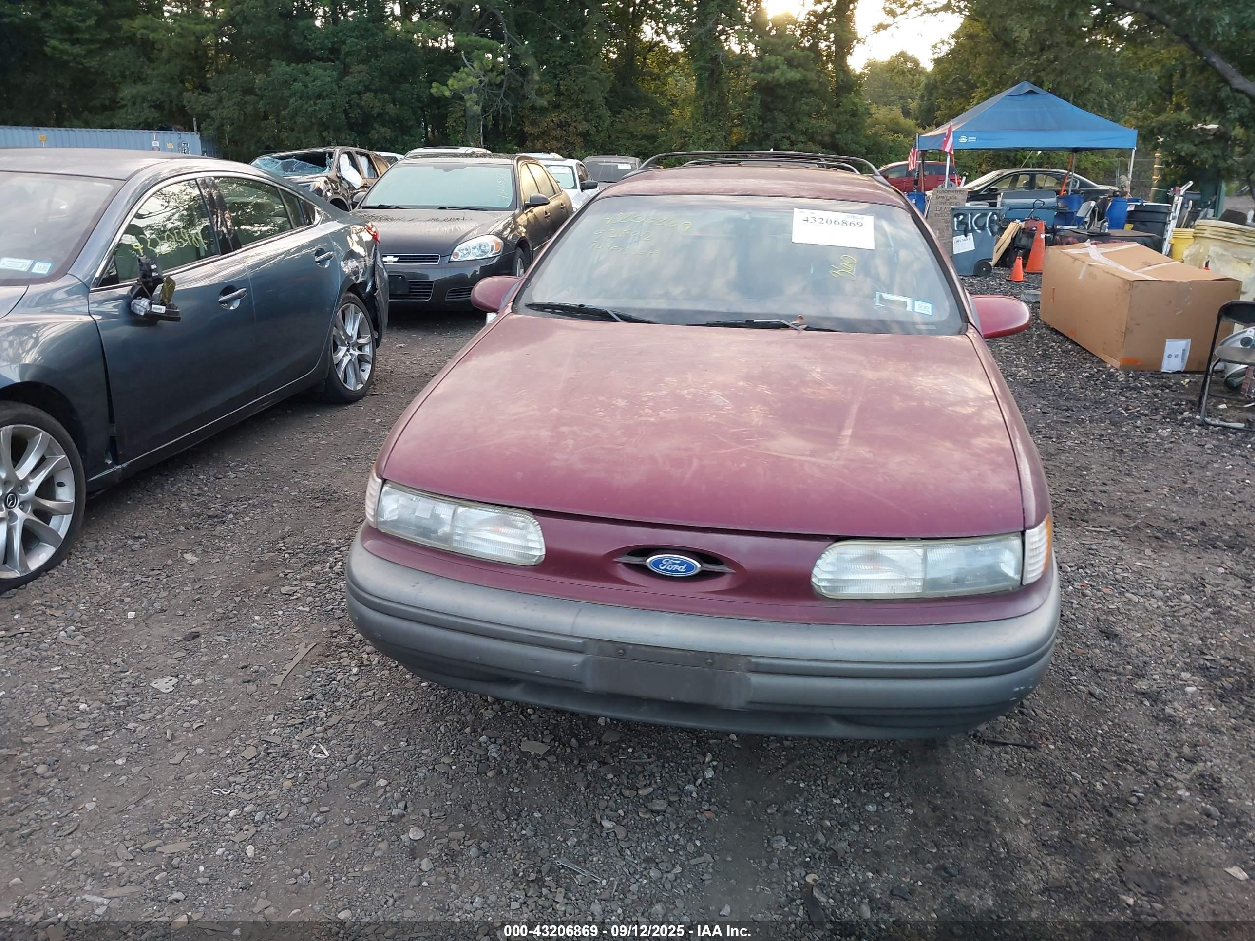 1992 Ford Taurus Gl Red vin: 1FACP5745NA246175