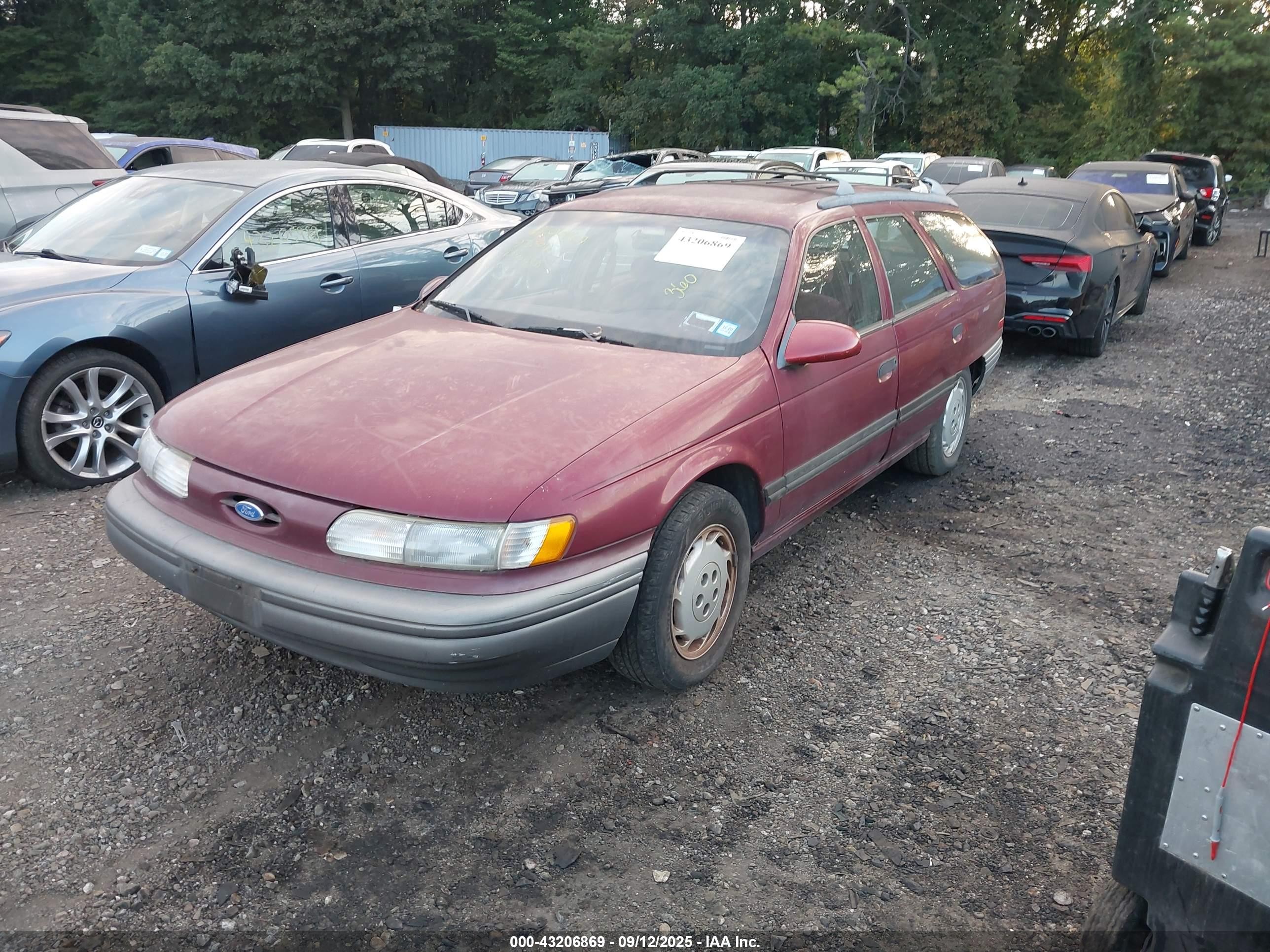 1992 Ford Taurus Gl Red vin: 1FACP5745NA246175