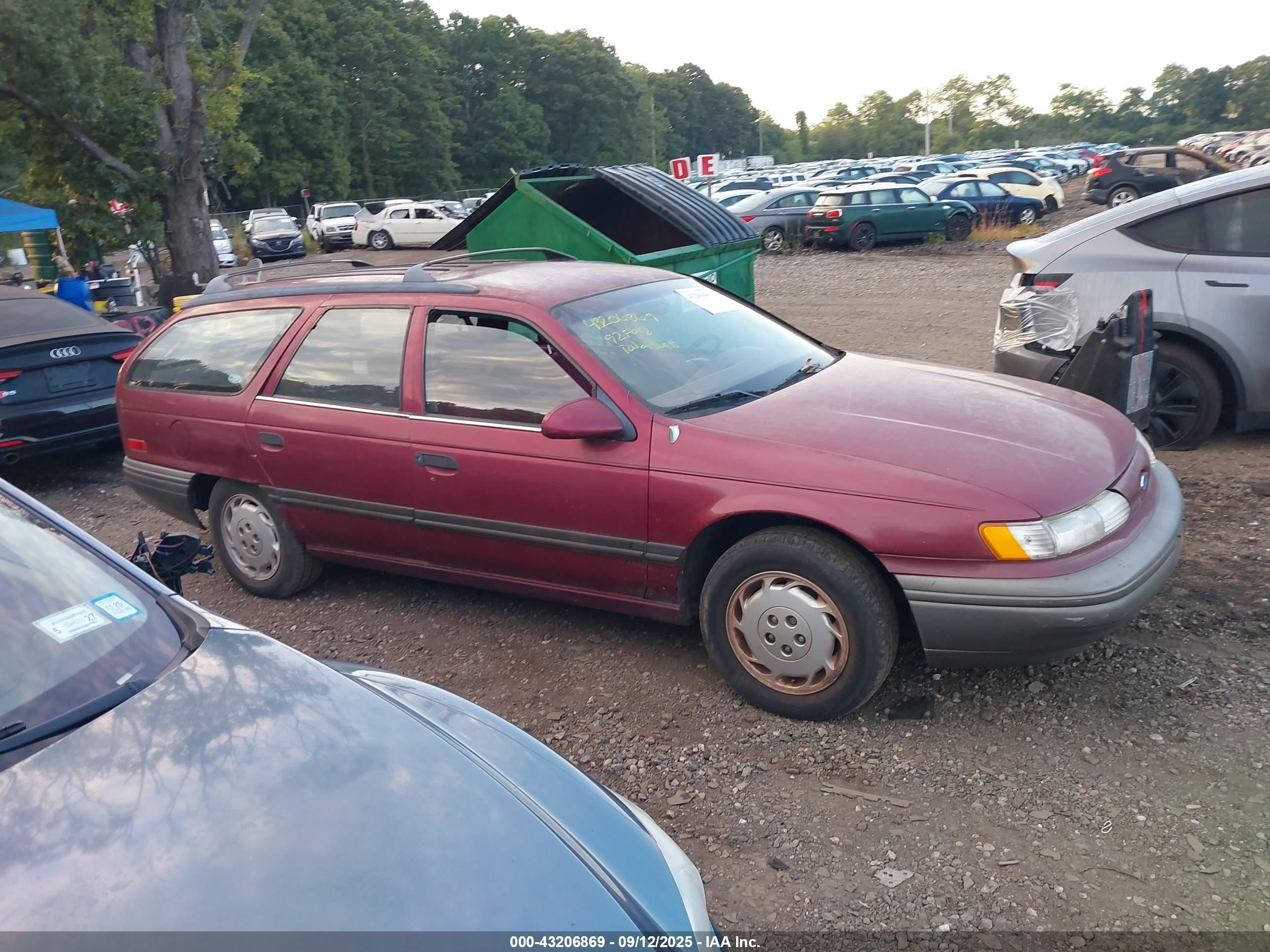 1992 Ford Taurus Gl Red vin: 1FACP5745NA246175
