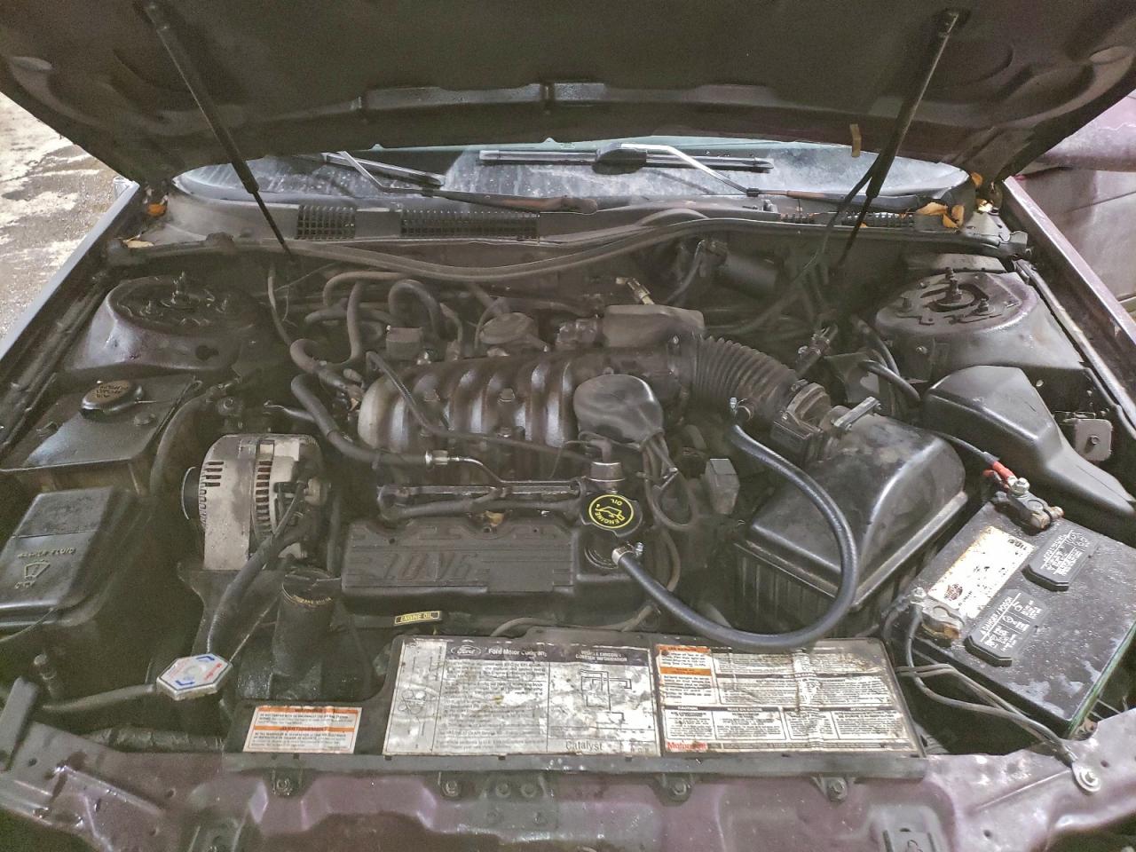 1992 Ford Taurus Gl Burgundy vin: 1FACP57U3NG198656