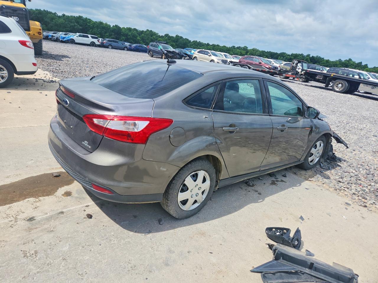 2013 Ford Focus S Gray vin: 1FADP3E20DL169776