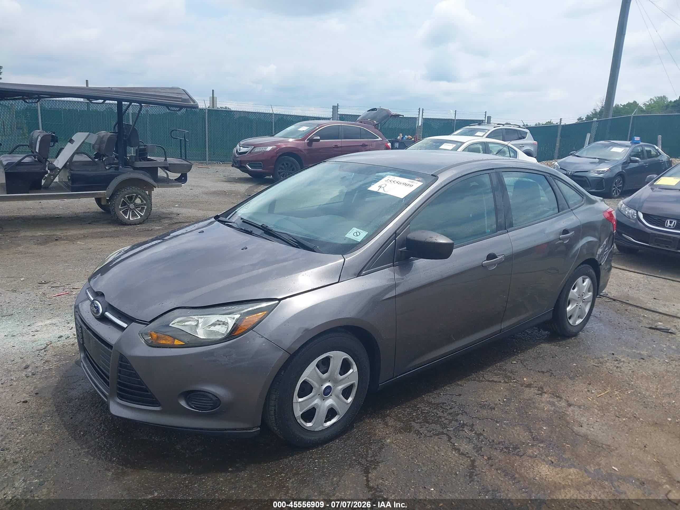 2013 Ford Focus S Gray vin: 1FADP3E20DL217972