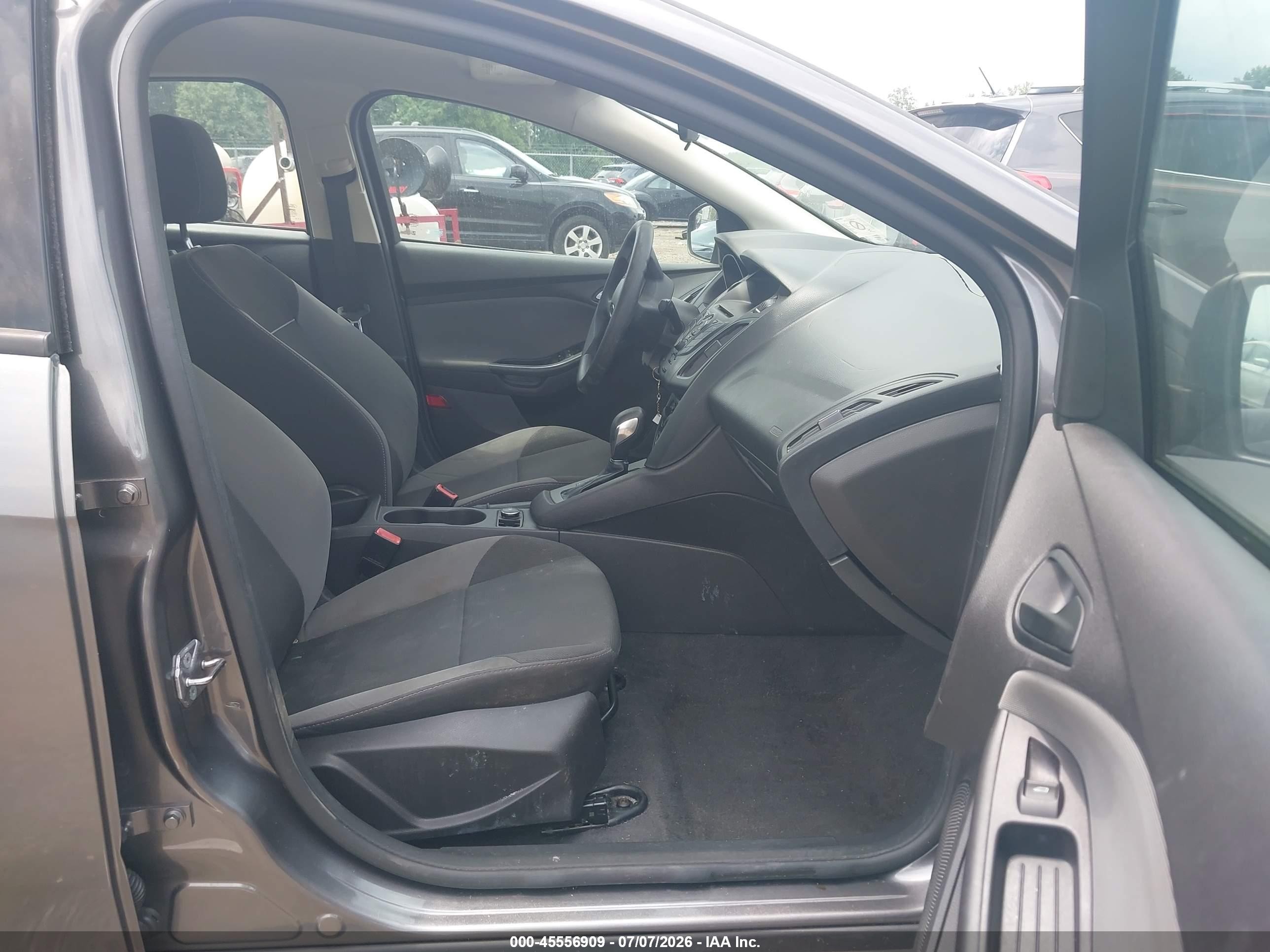 2013 Ford Focus S Gray vin: 1FADP3E20DL217972