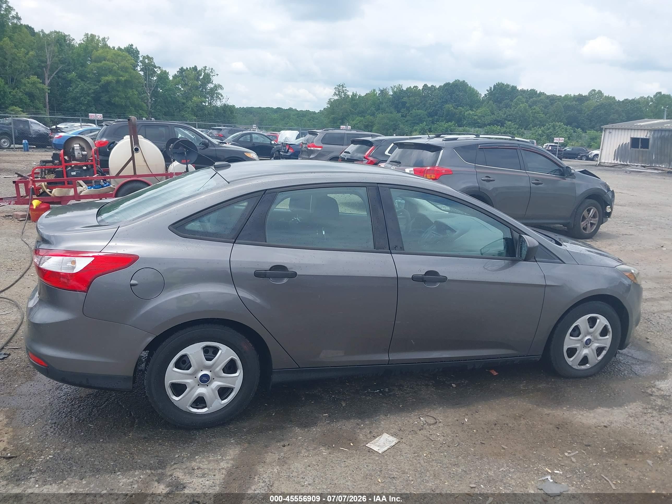 2013 Ford Focus S Gray vin: 1FADP3E20DL217972