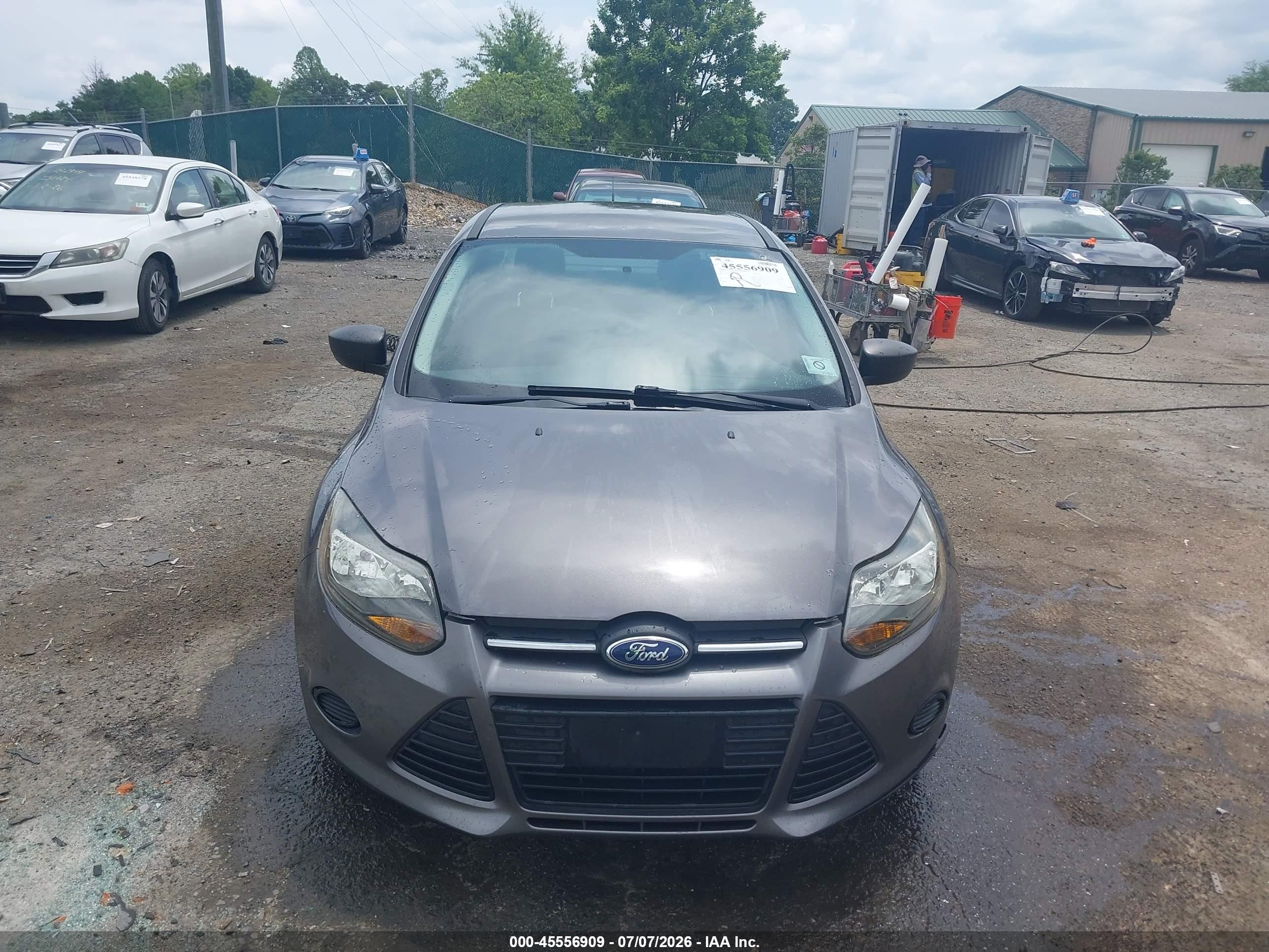 2013 Ford Focus S Gray vin: 1FADP3E20DL217972