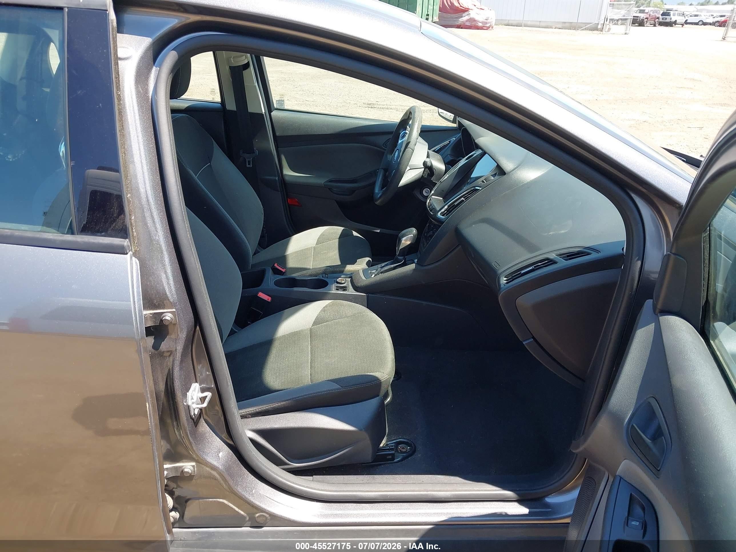 2014 Ford Focus S Gray vin: 1FADP3E20EL139436