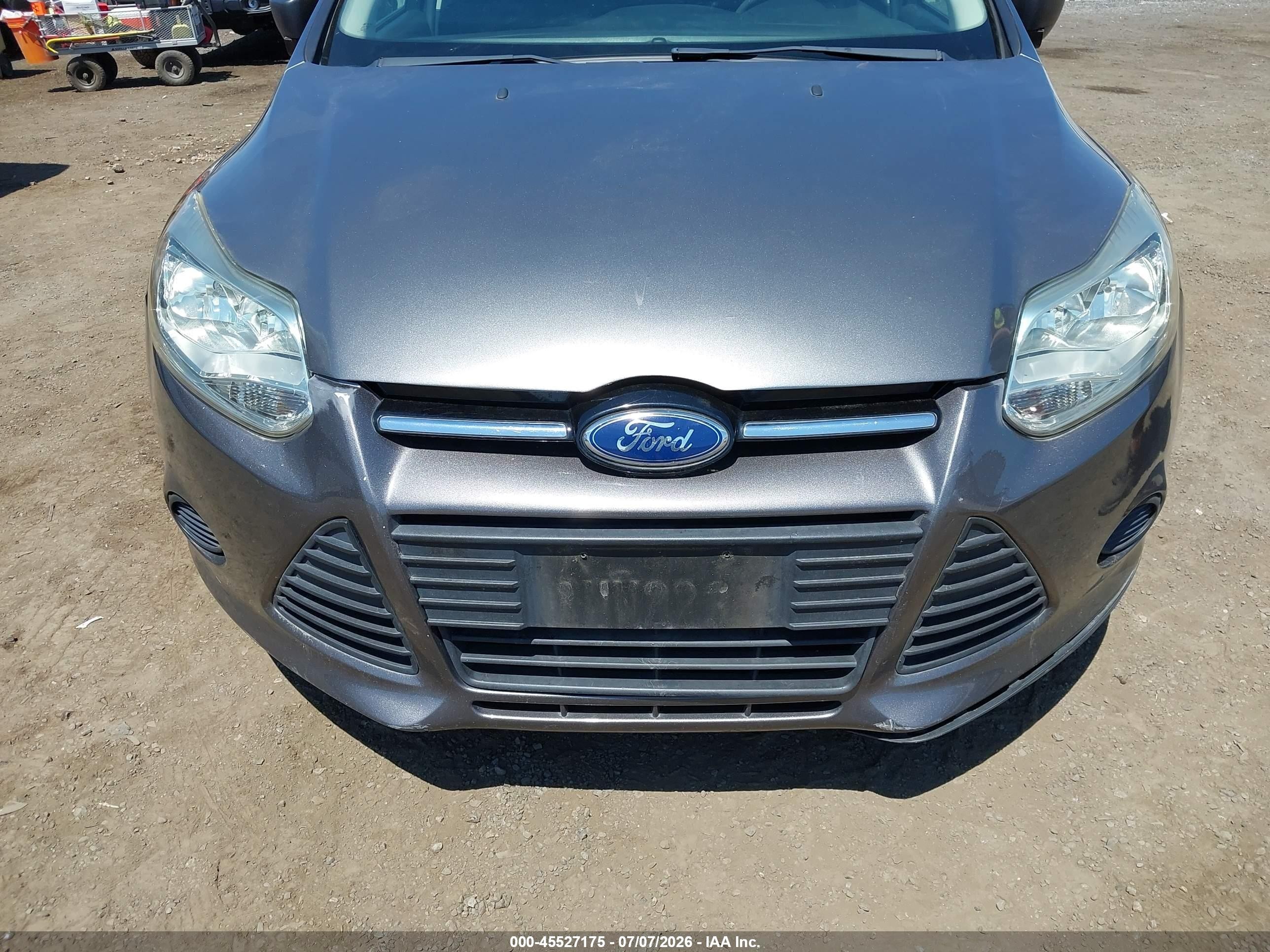 2014 Ford Focus S Gray vin: 1FADP3E20EL139436