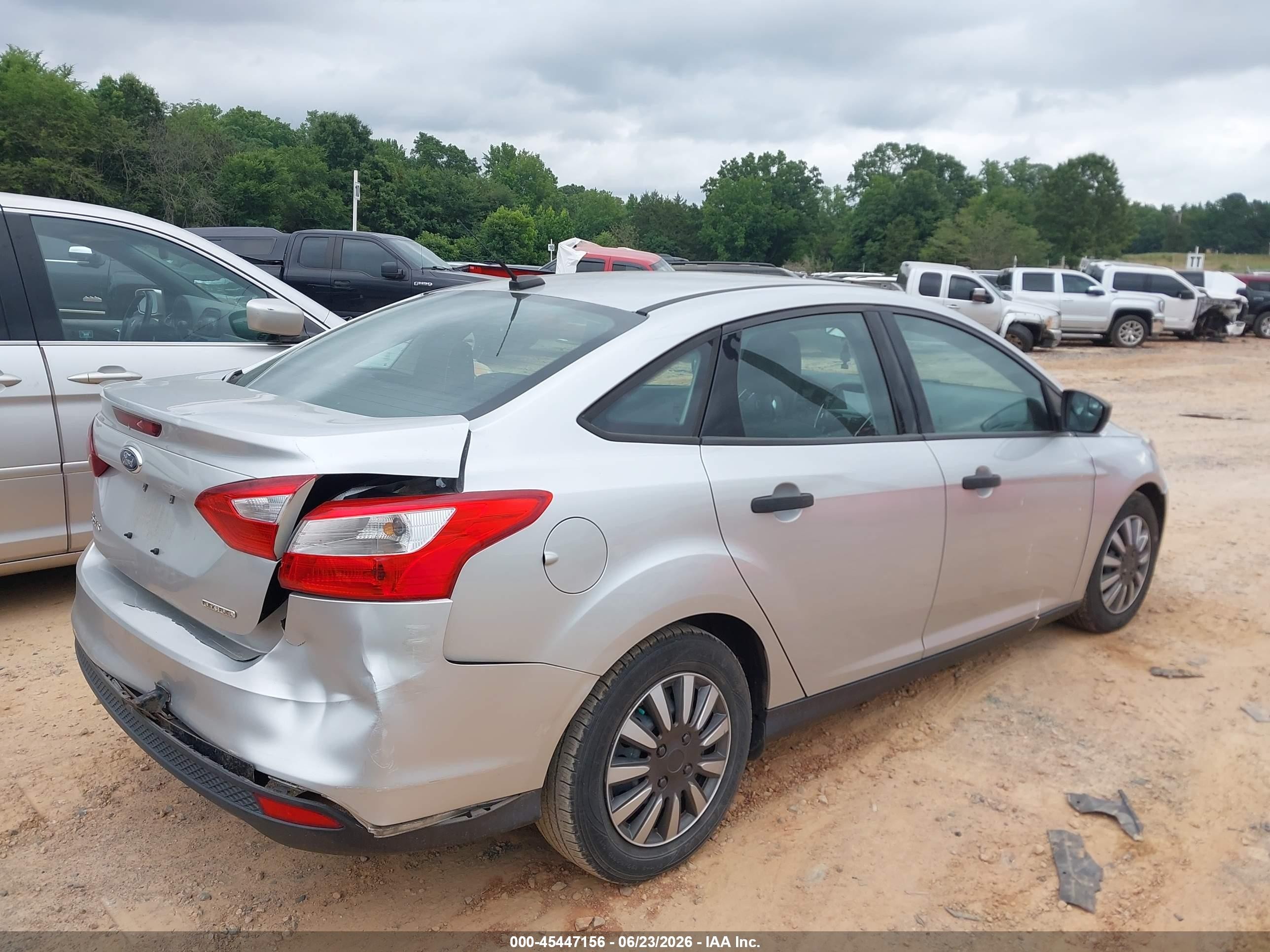 2014 Ford Focus S Silver vin: 1FADP3E20EL152834