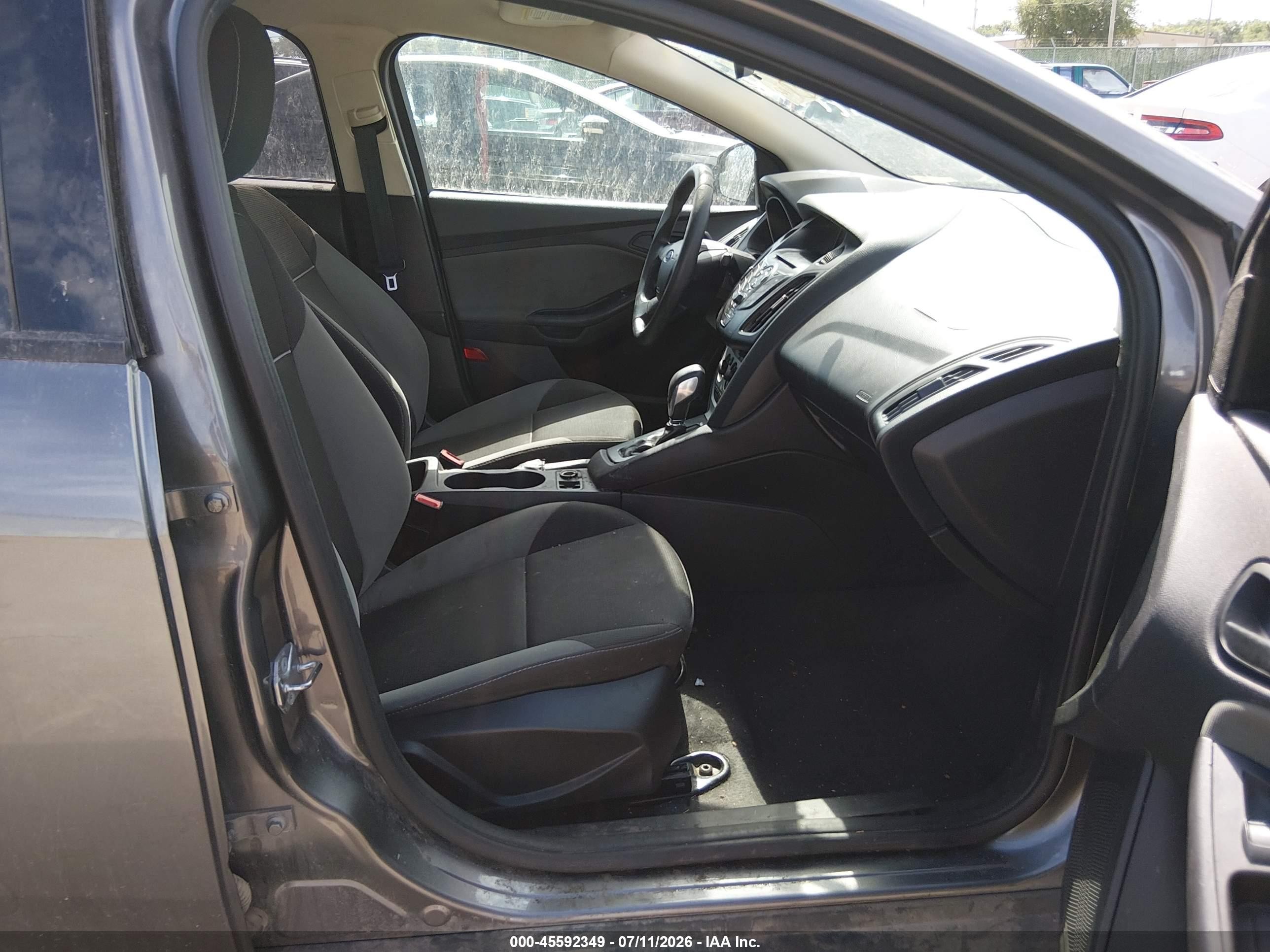 2014 Ford Focus S Серый vin: 1FADP3E20EL373446