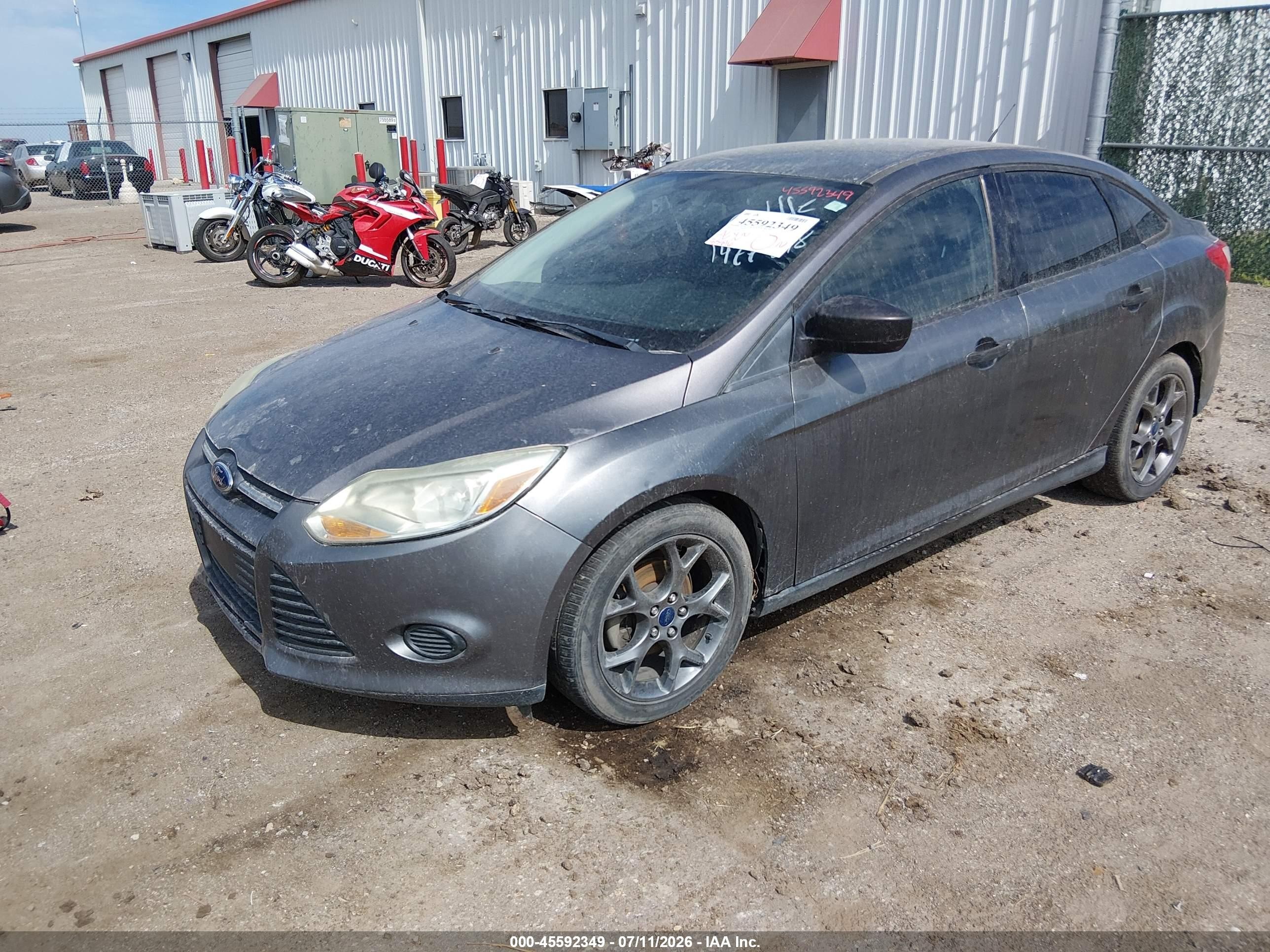 2014 Ford Focus S Серый vin: 1FADP3E20EL373446