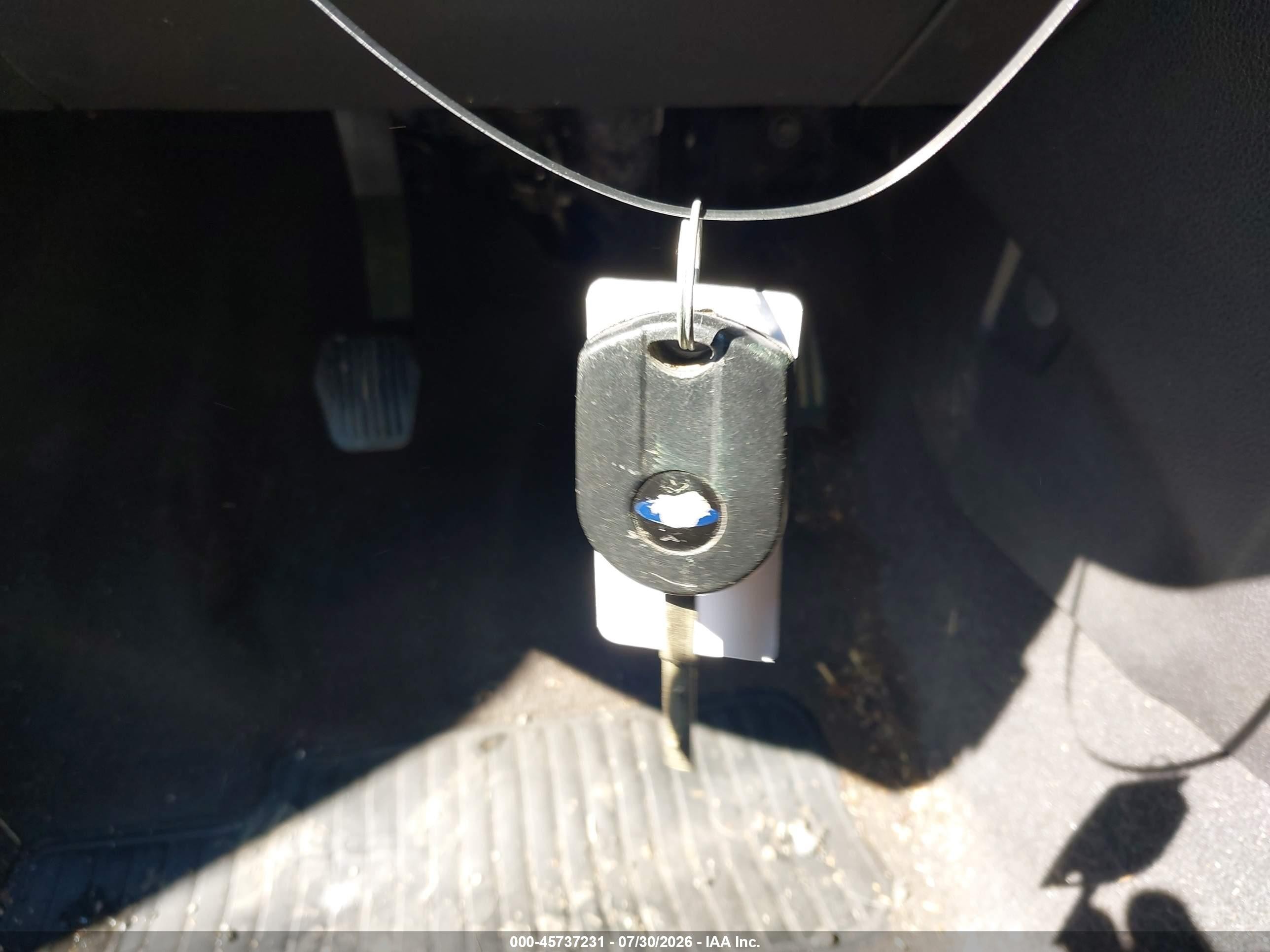 2014 Ford Focus S Серебряный vin: 1FADP3E20EL458335