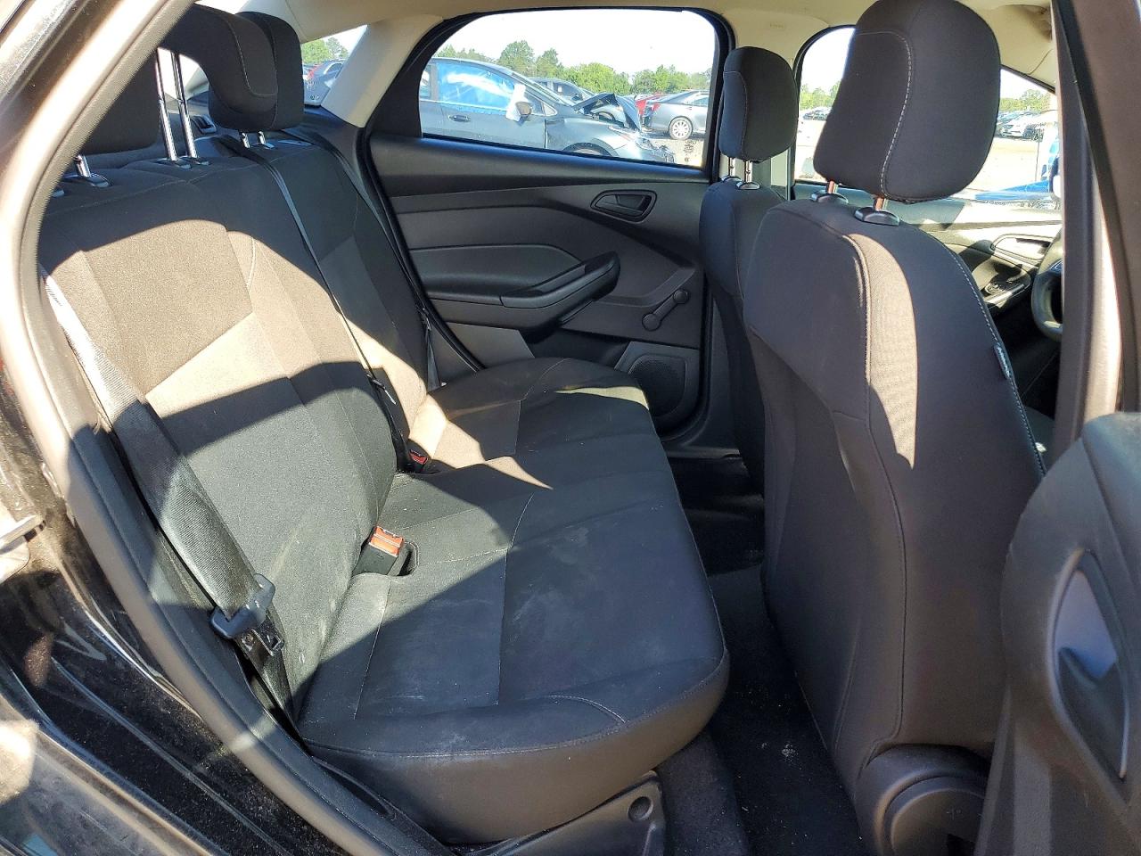 2015 Ford Focus S Черный vin: 1FADP3E20FL300076