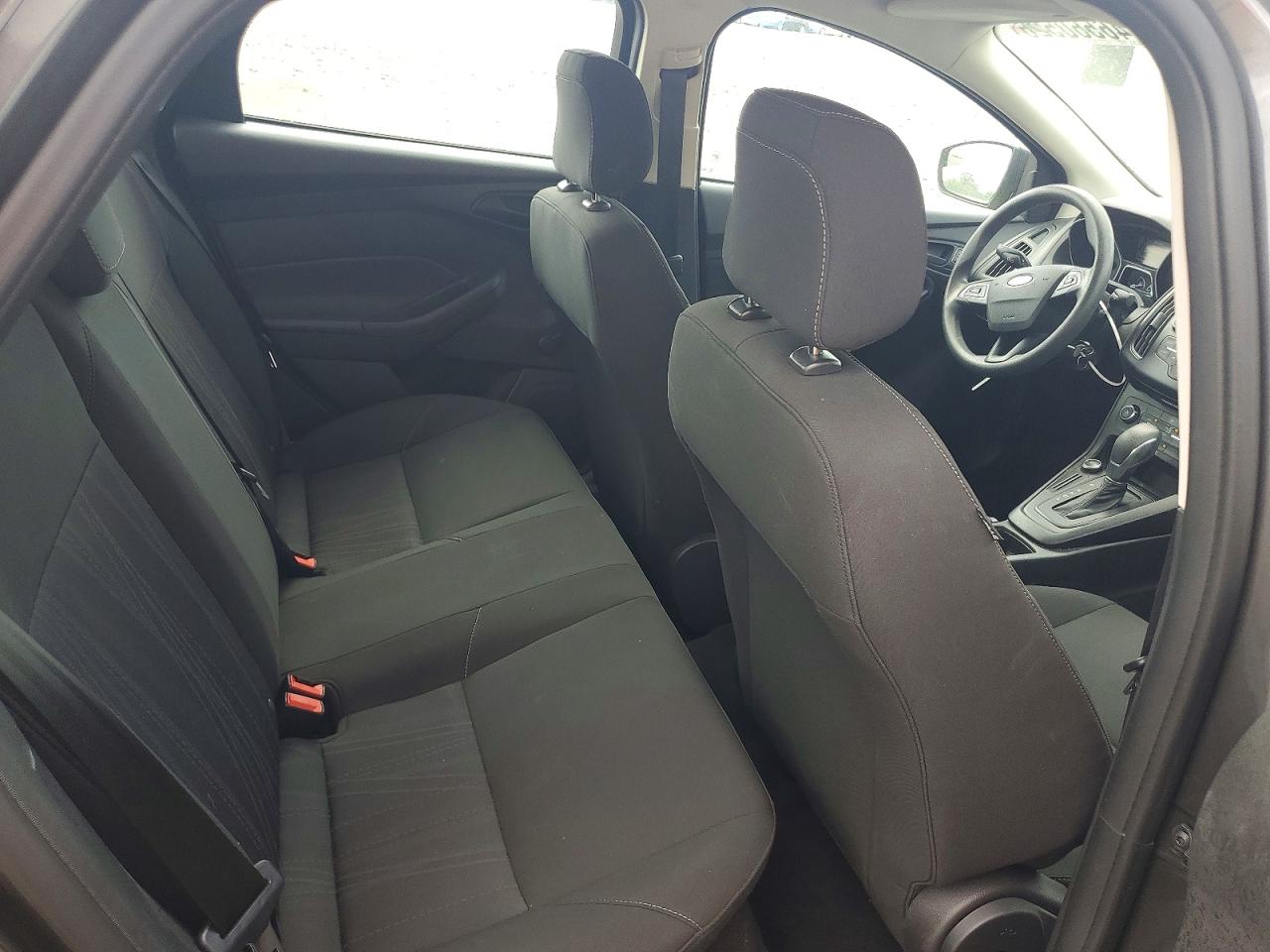 2015 Ford Focus S Gray vin: 1FADP3E20FL311739